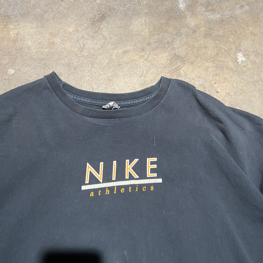 size xxl - Vintage ' Nike Athletics ' Tee