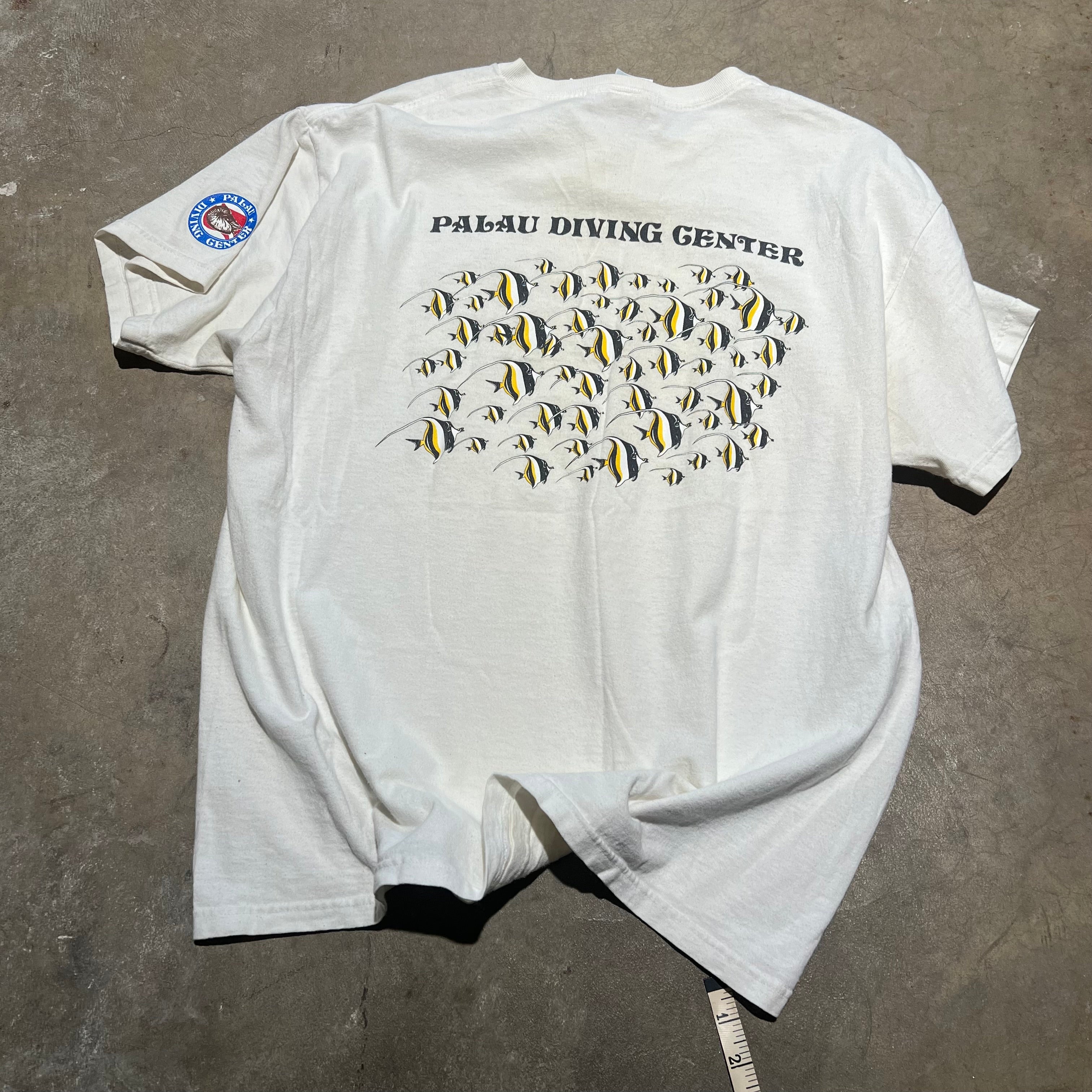 size xl - Vintage ' Palau Diving Center Fish ' Tee