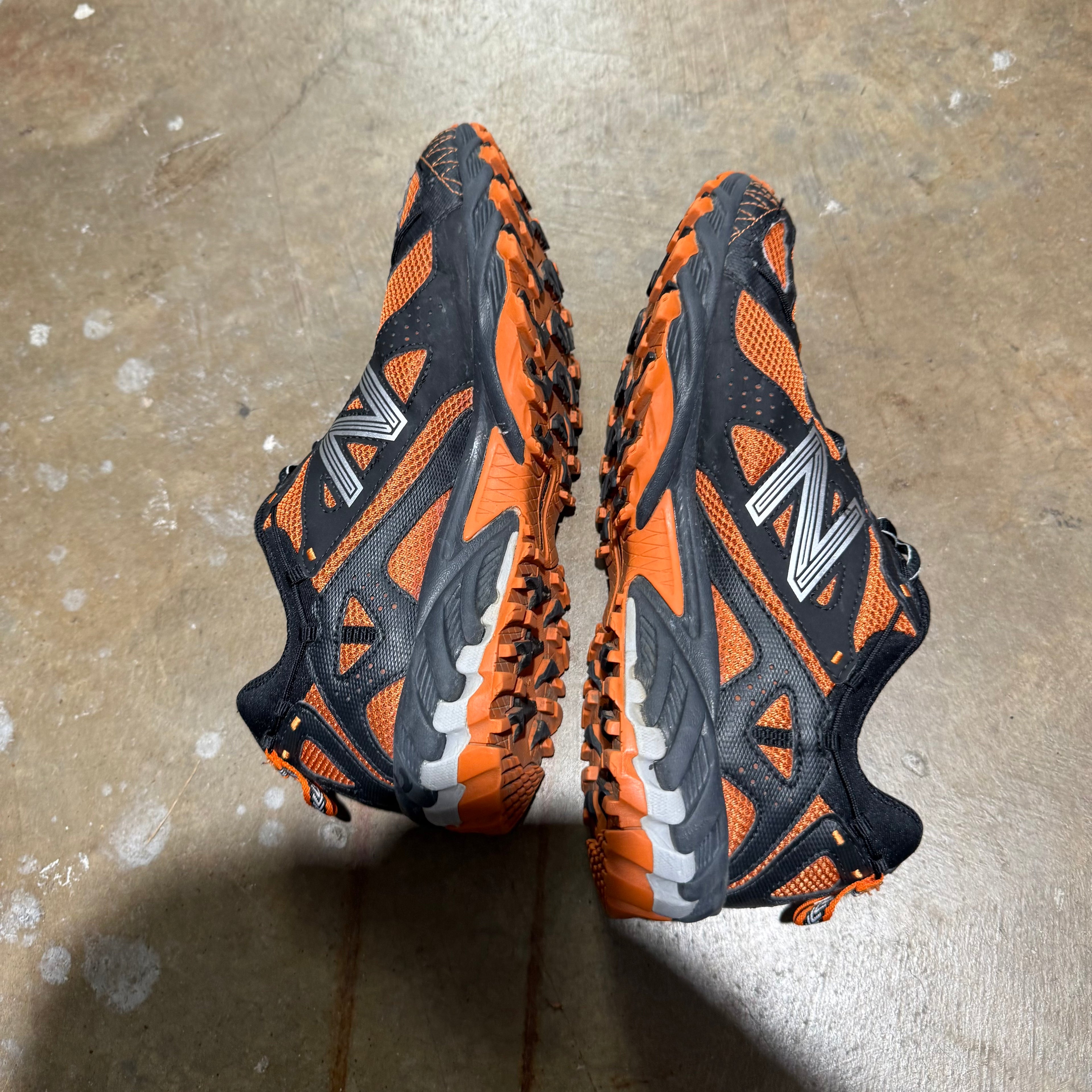 size 8.5 - New Balance 610 ' Varsity Orange '