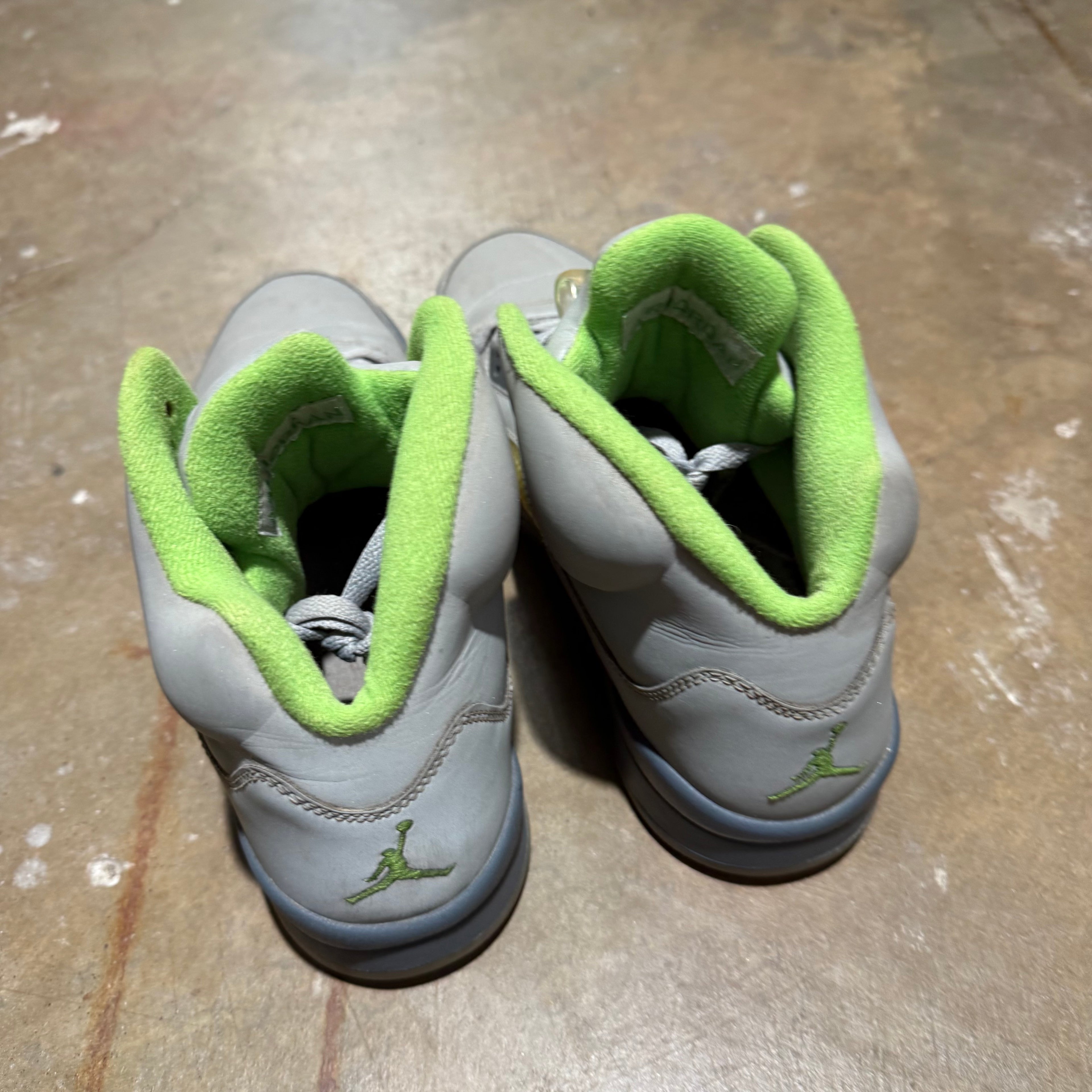 size 11.5 - Jordan 5 Retro Green Bean 2022