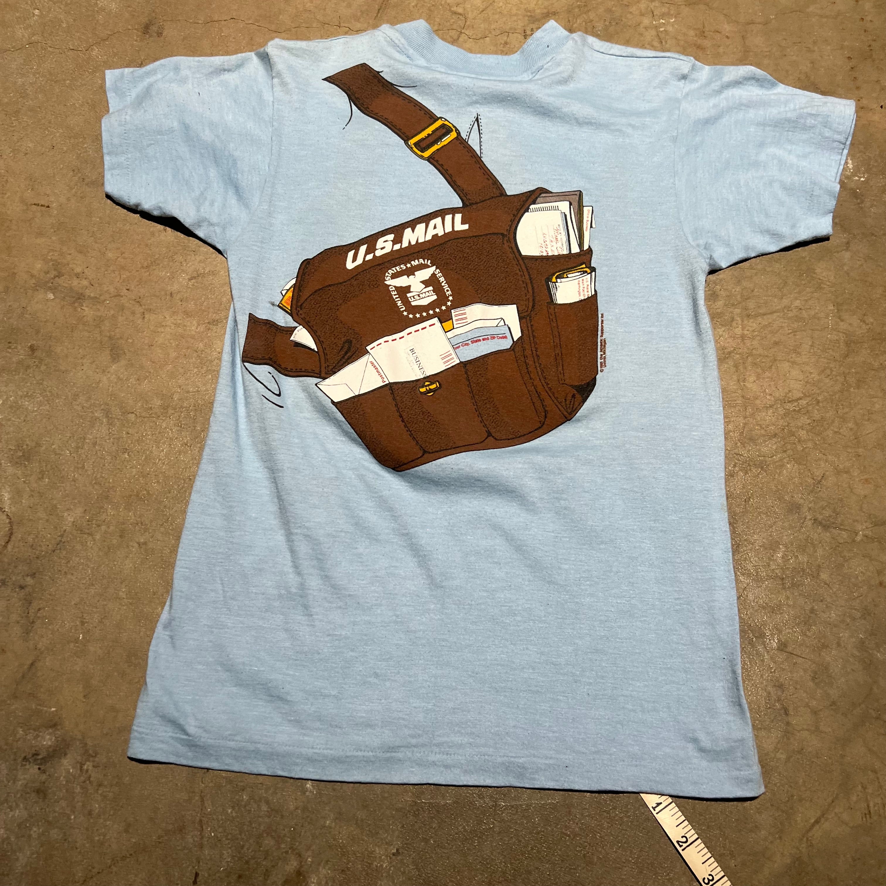 size small - Vintage '1983 US Mail AOP Carrier Bag ' tee