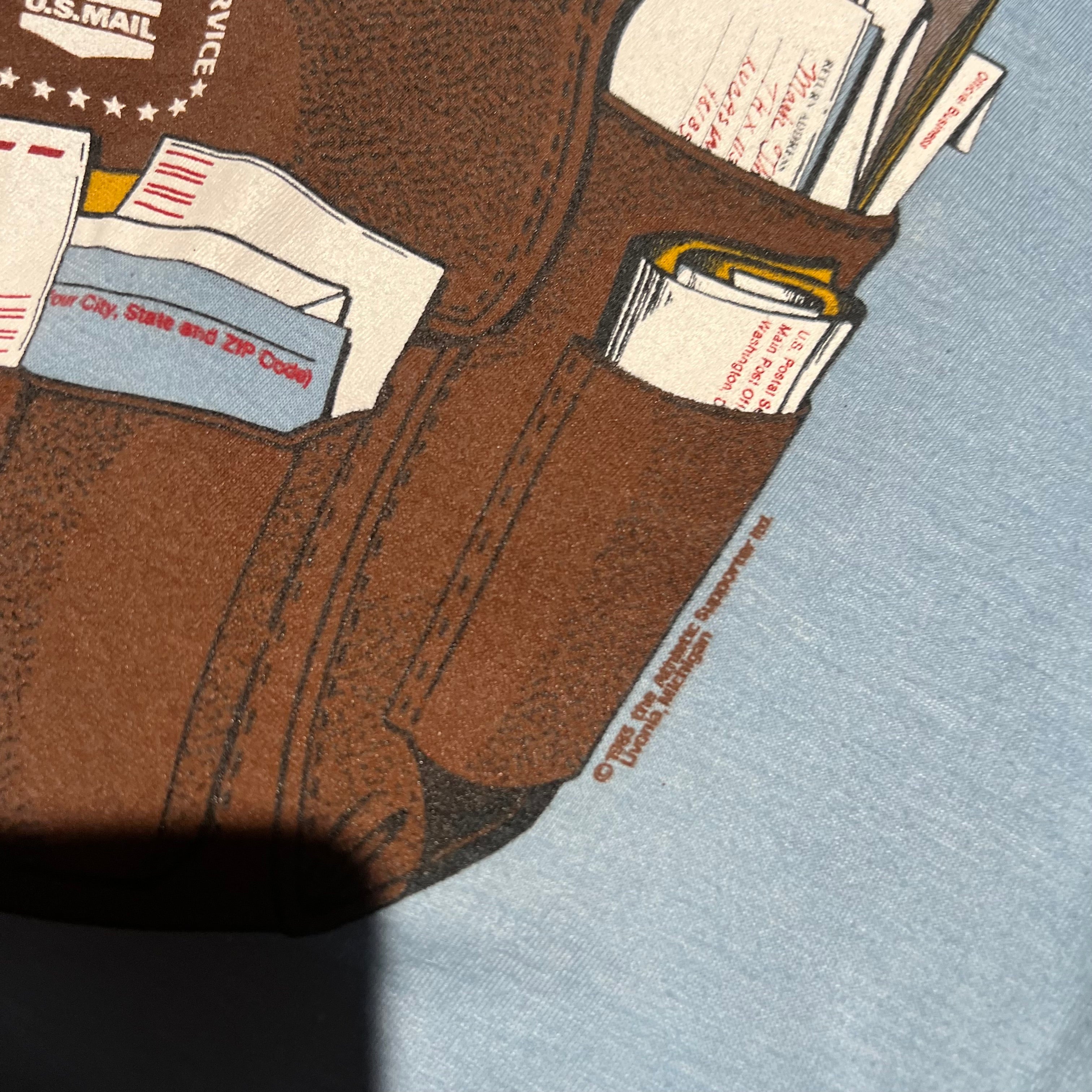 size small - Vintage '1983 US Mail AOP Carrier Bag ' tee