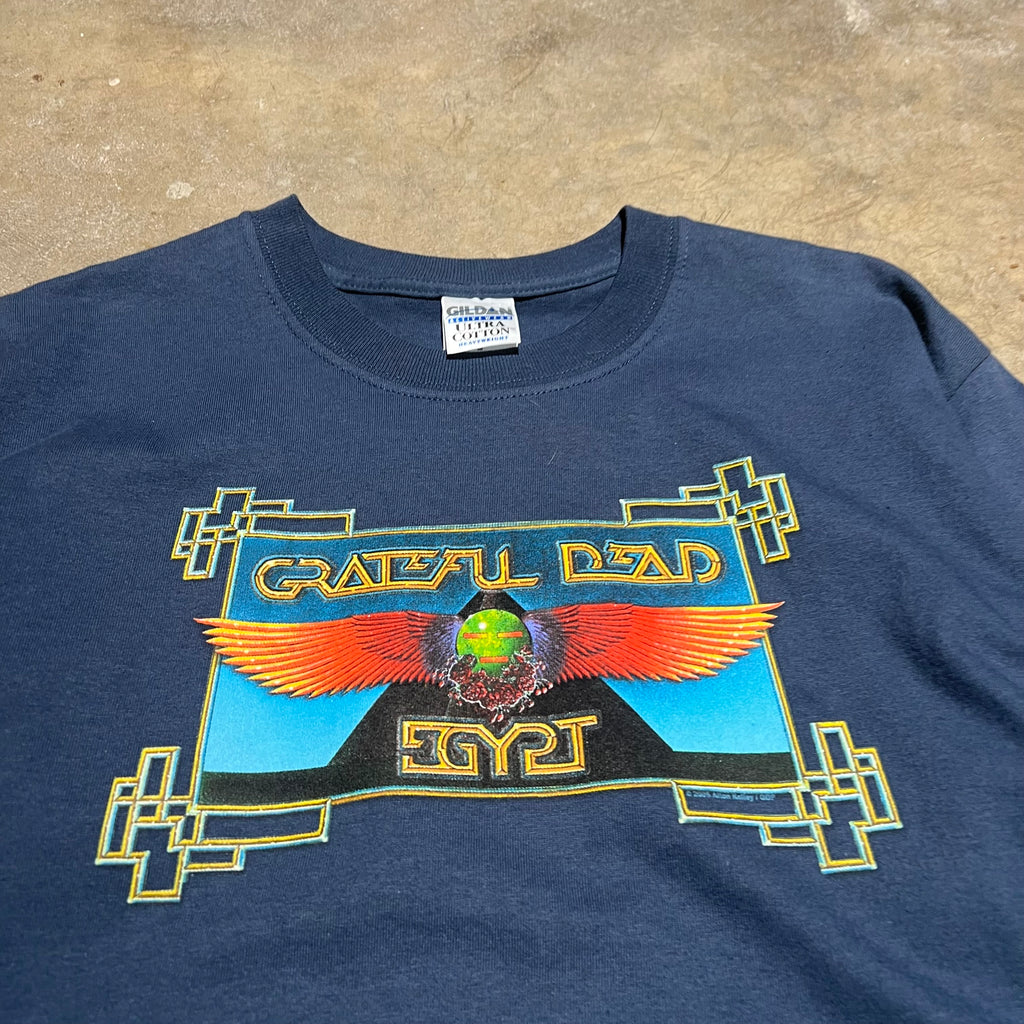 size medium - Vintage ' 2006 Grateful Dead Egypt ' band tee