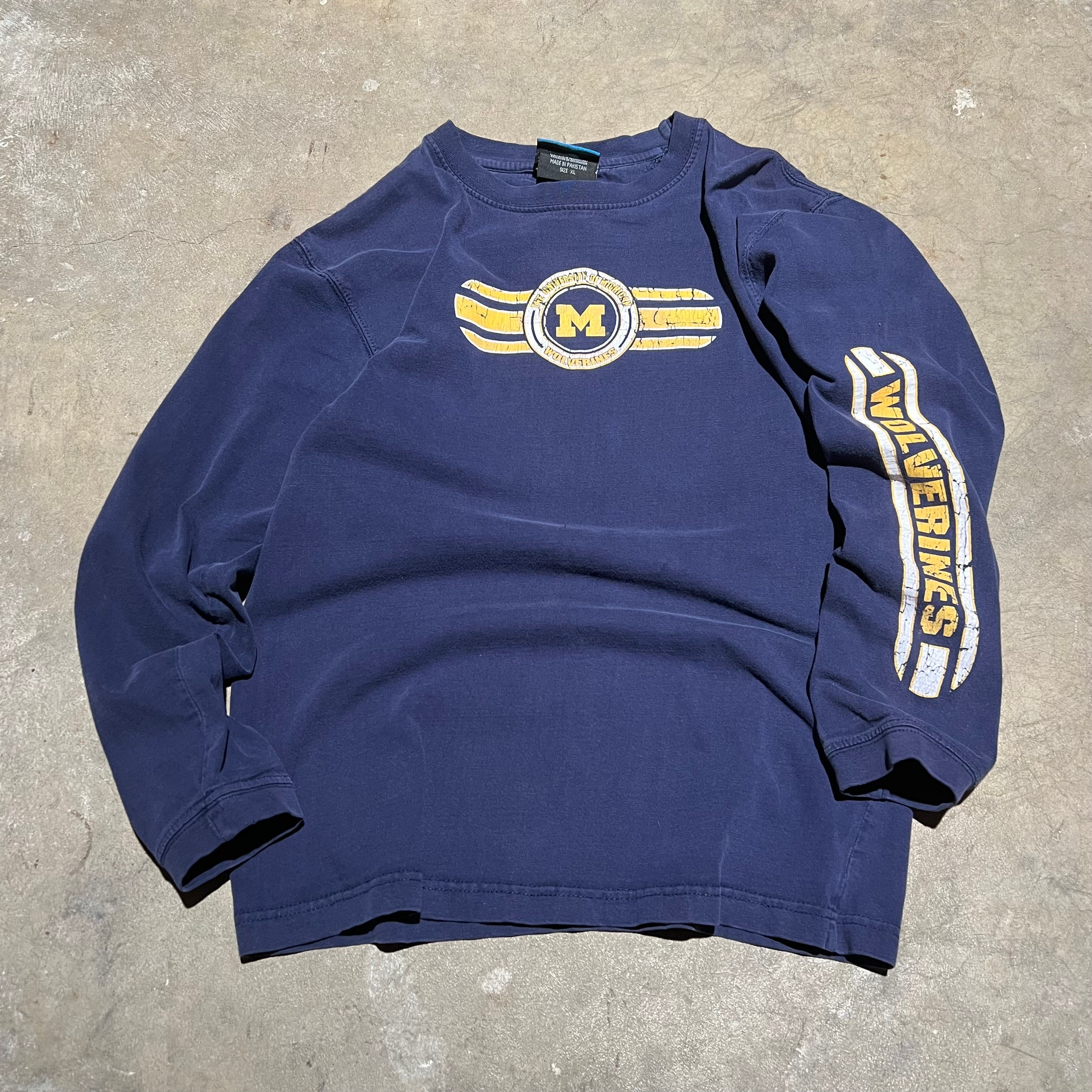 size small - Vintage ' The University of Michigan Wolverines ' tee