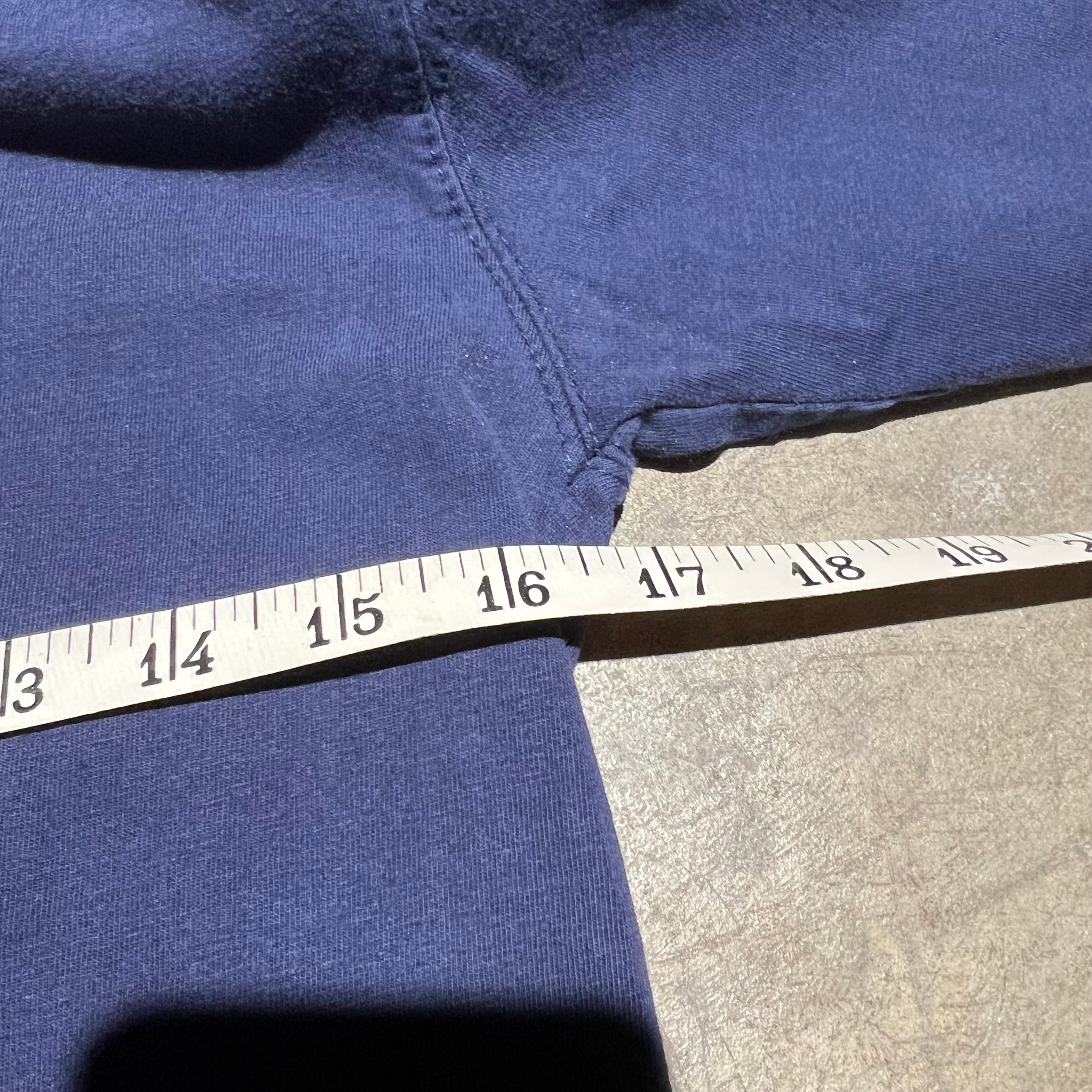 size small - Vintage ' The University of Michigan Wolverines ' tee