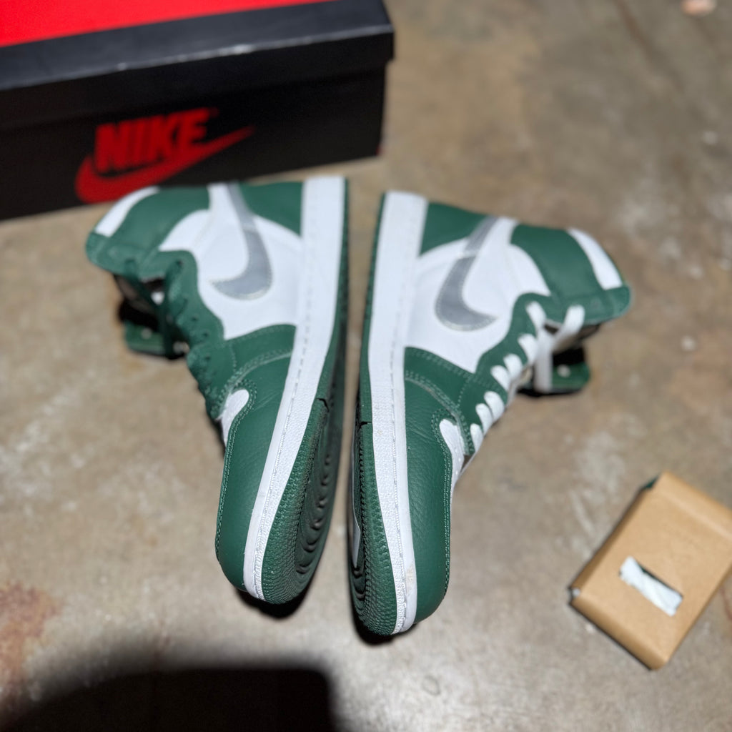 size 7.5 - Jordan 1 High Retro ' OG Gore Green '
