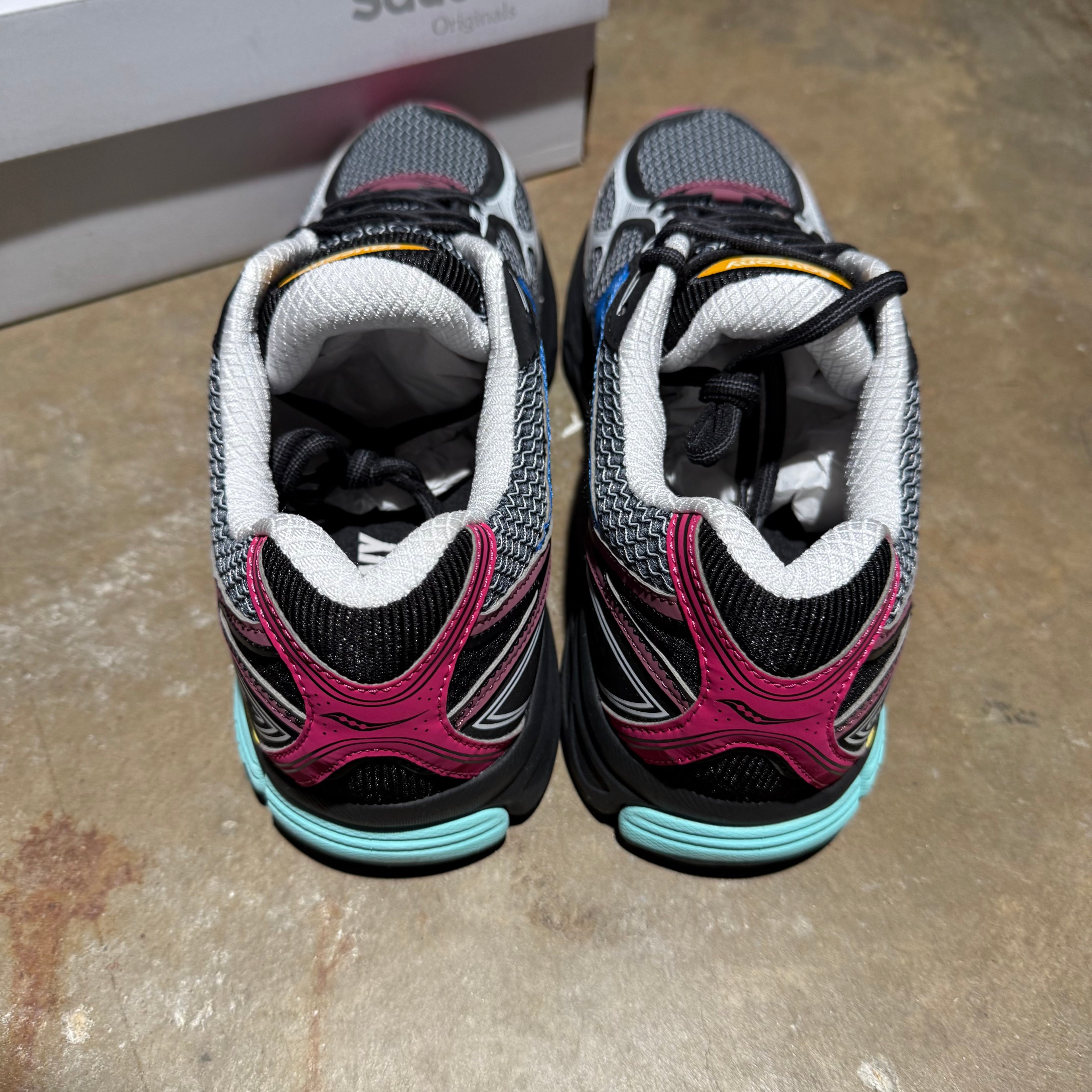 size 11.5 - Saucony Guide 7 ' Black Multi '