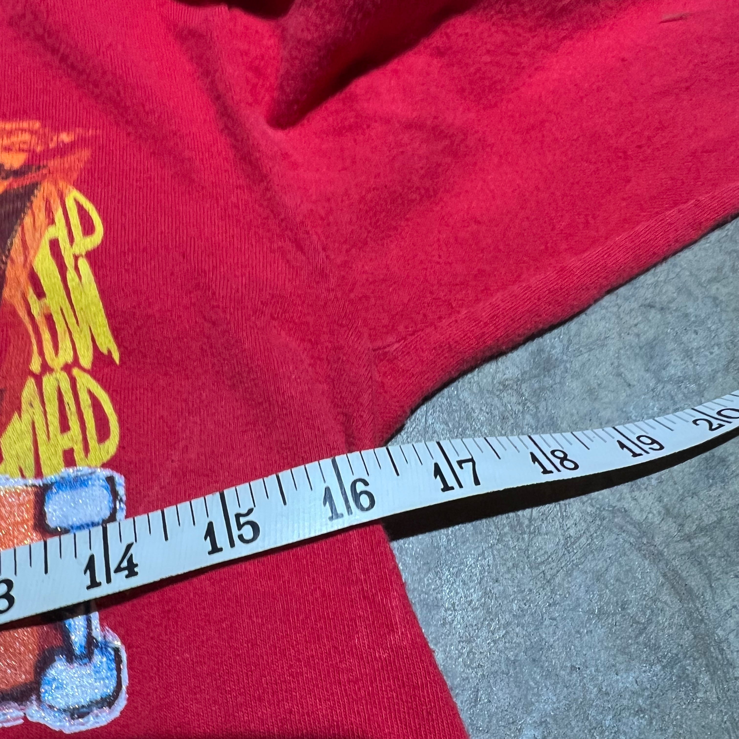 size small - Vintage ' Mad Engine Skate ' tee