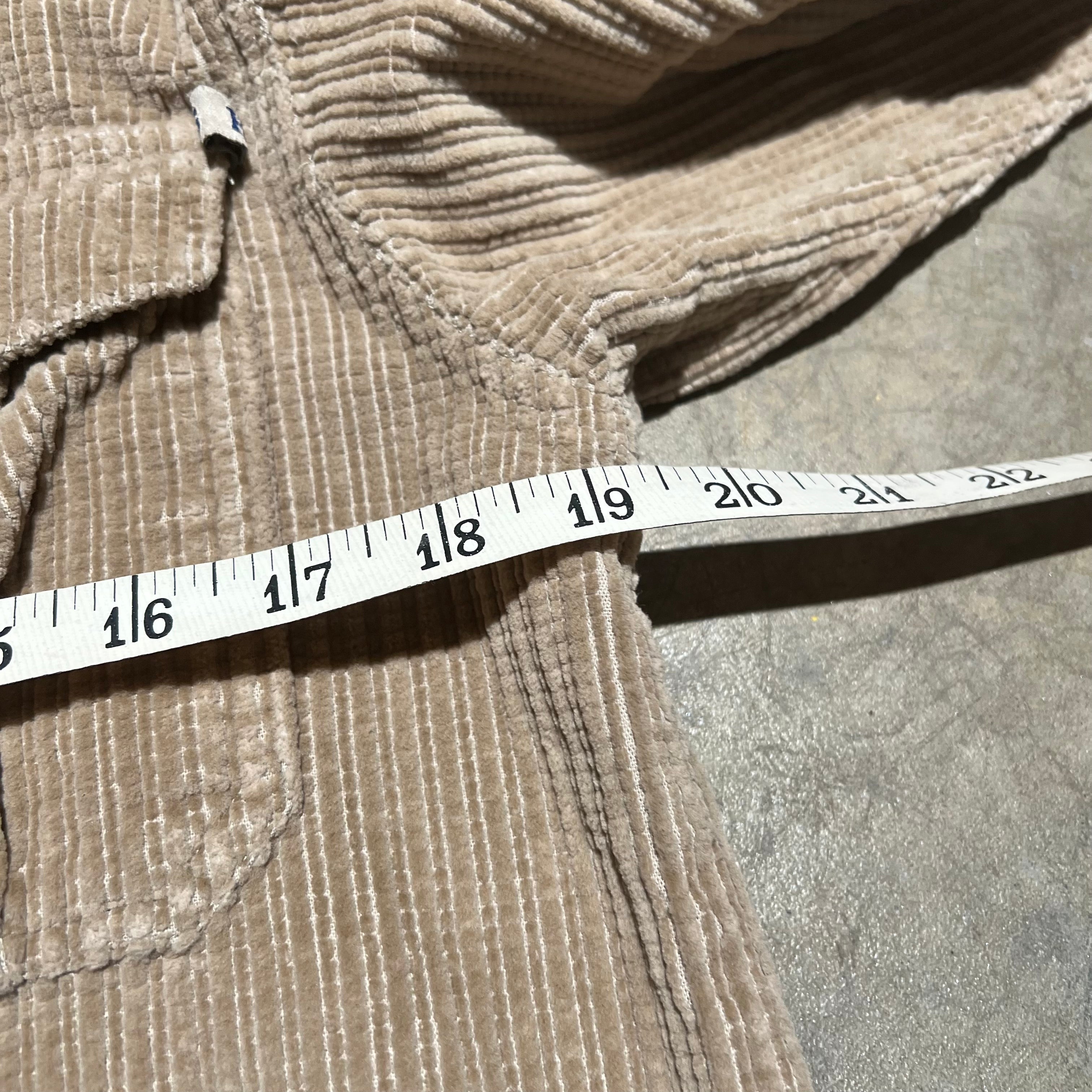 size medium - Vintage ' High Sierra Corduroy ' Button up