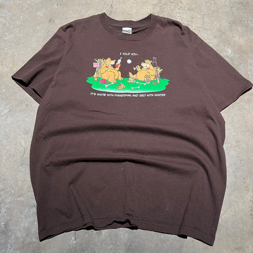 size xl - Vintage ' Beware of Bears Hunting ' tee