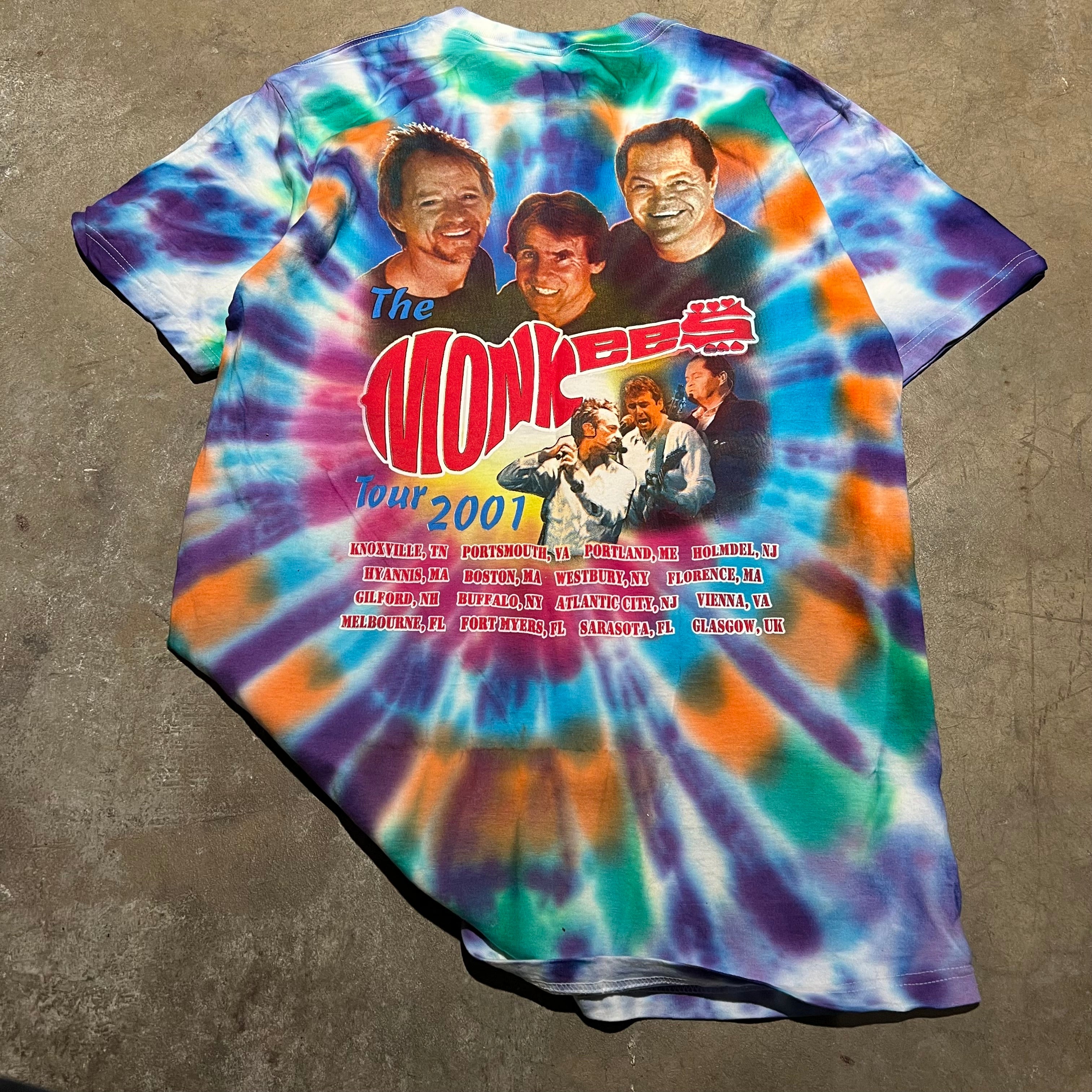 size large - Vintage ' 2001 The Monkees Tour ' tee