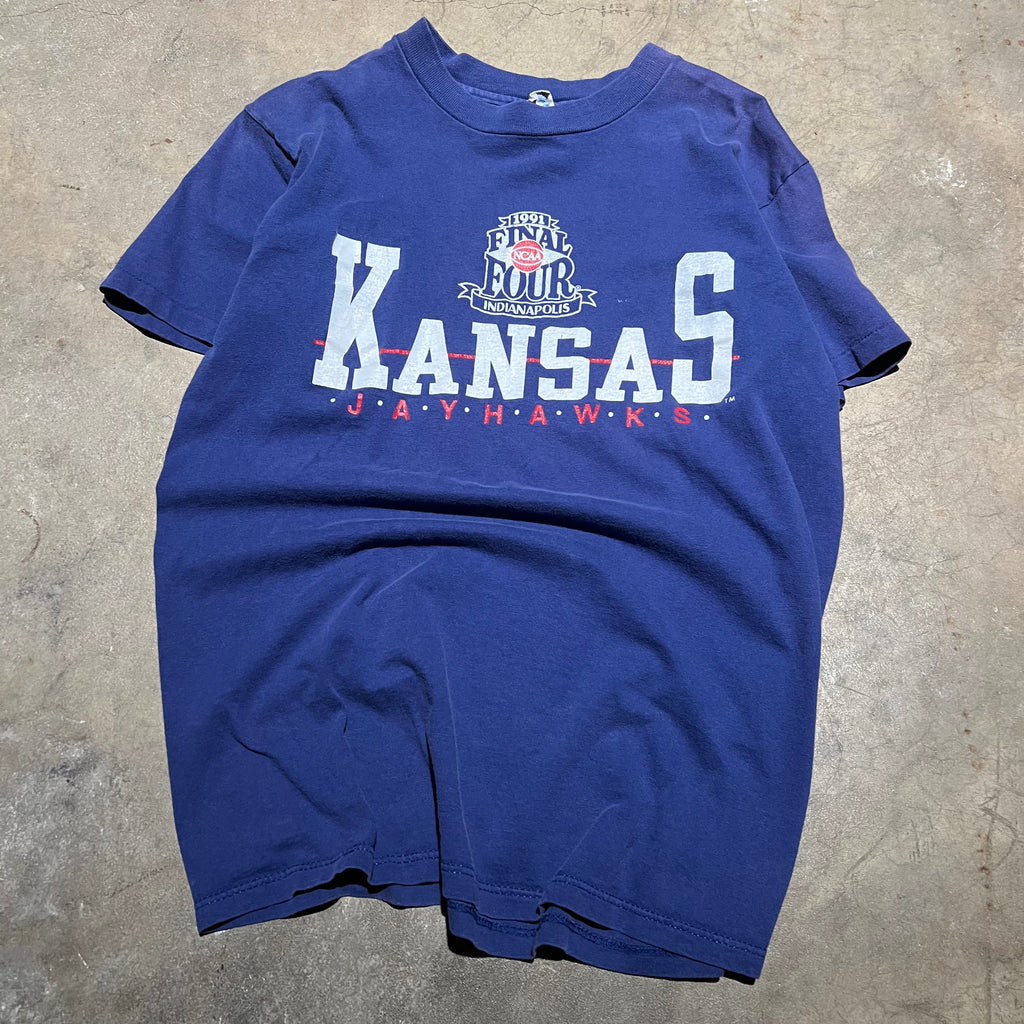 size medium - Vintage ' 1991 Kansas Indianapolis Final Four ' tee