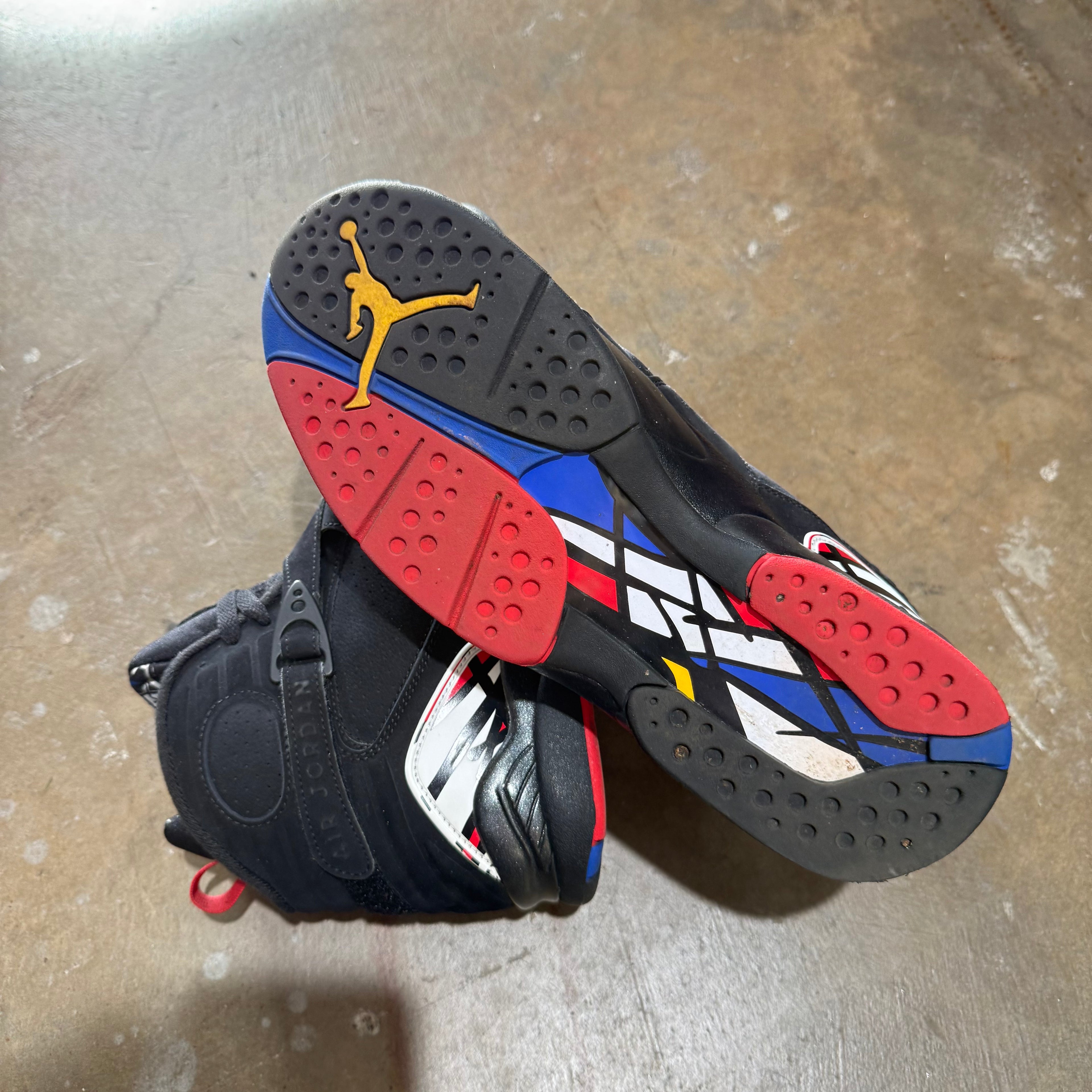 size 11 - Jordan 8 Retro ' Playoffs 2023 '