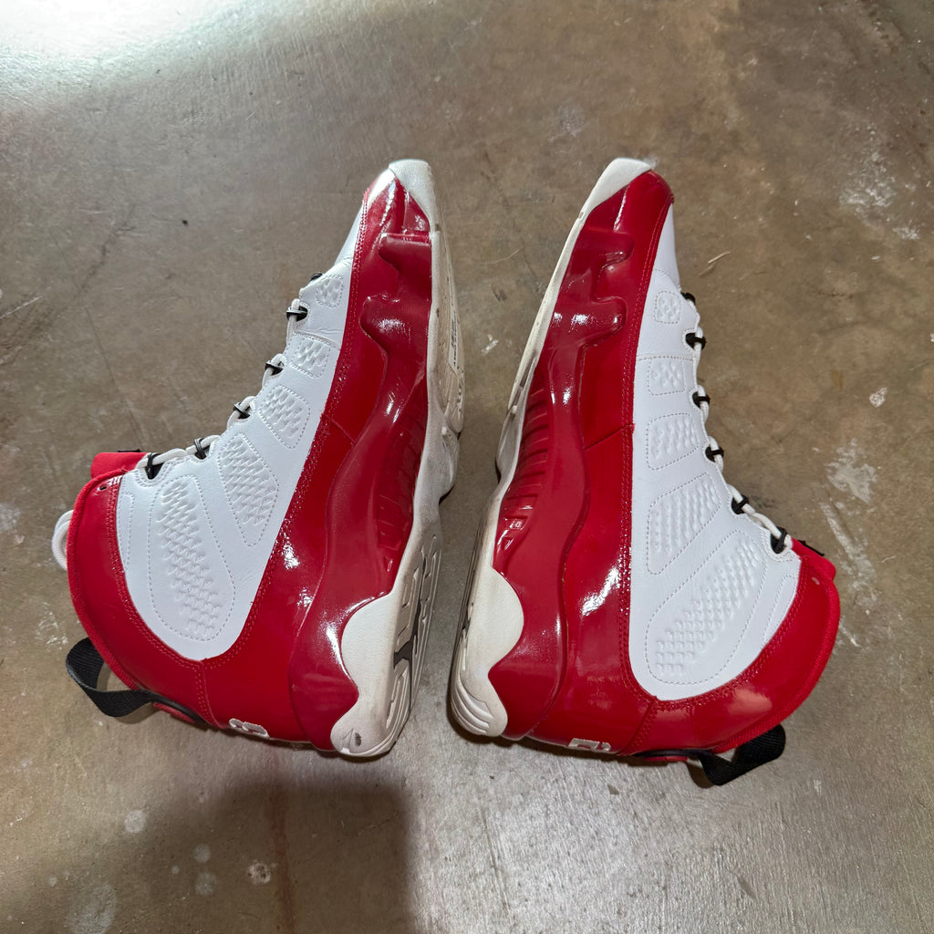 size 11 - Jordan 9 Retro ' White Gym Red '