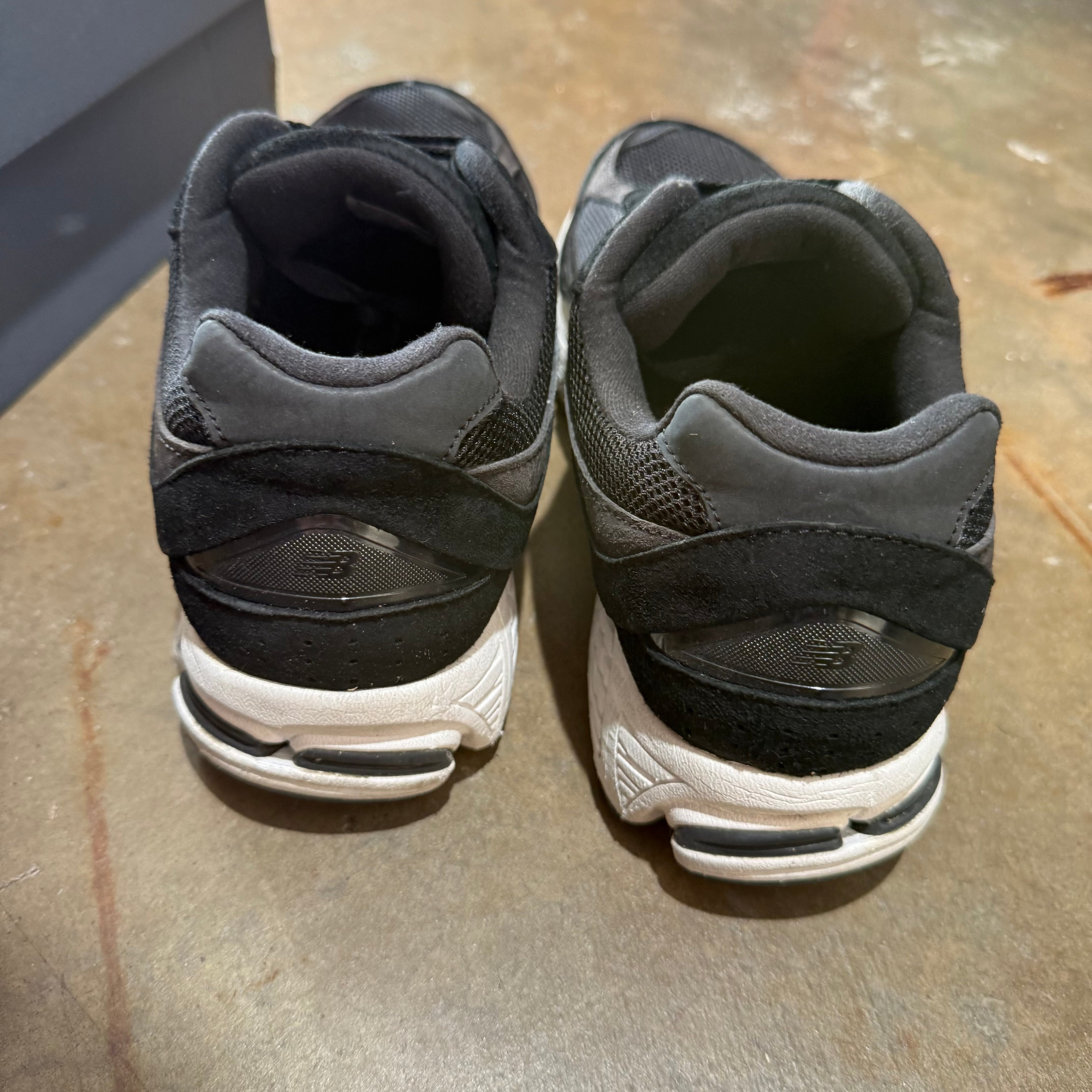 size 10 - New Balance 2002R ' Black Gunmetal '