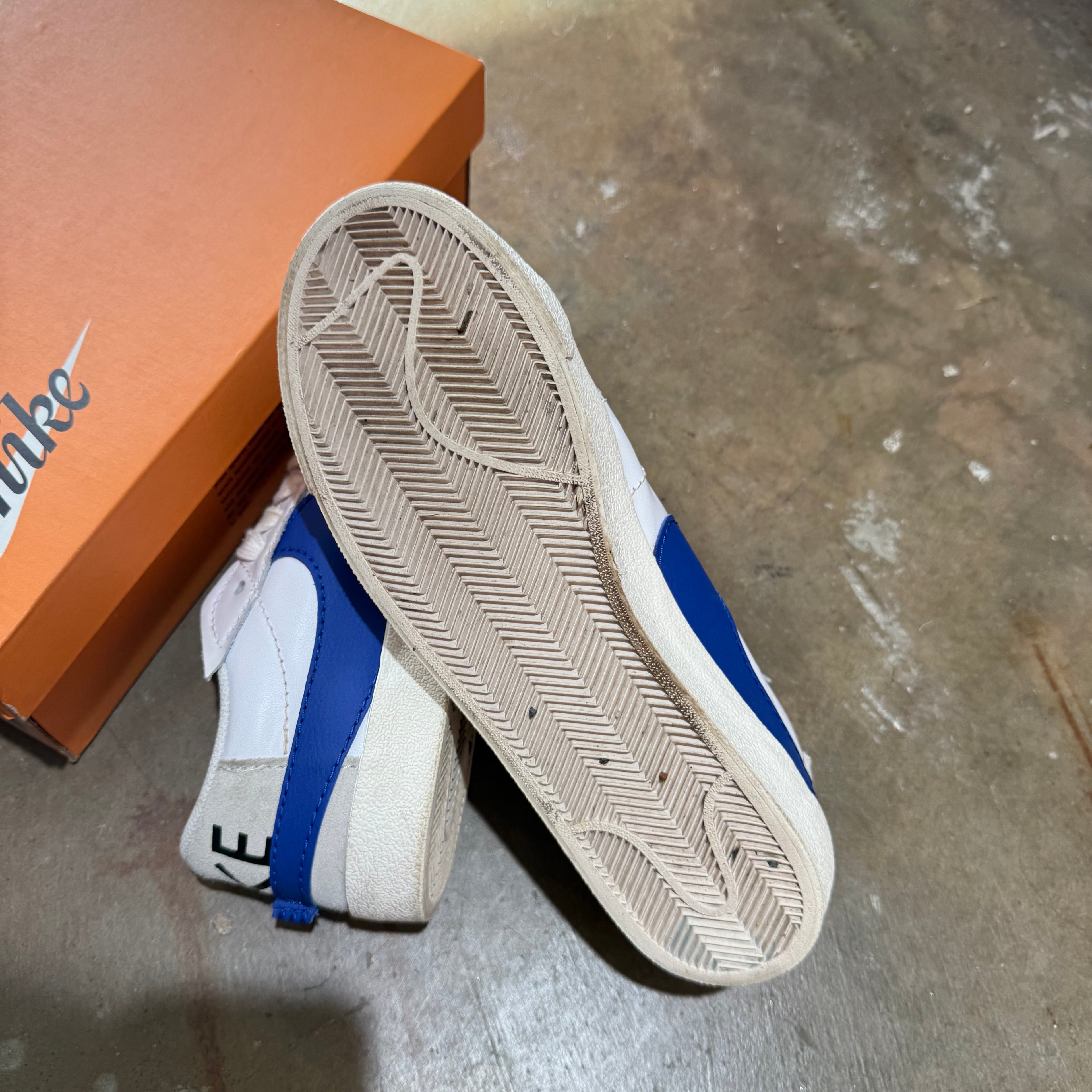 size 10 - Blazer Low 77 Jumbo ' White Old Royal '