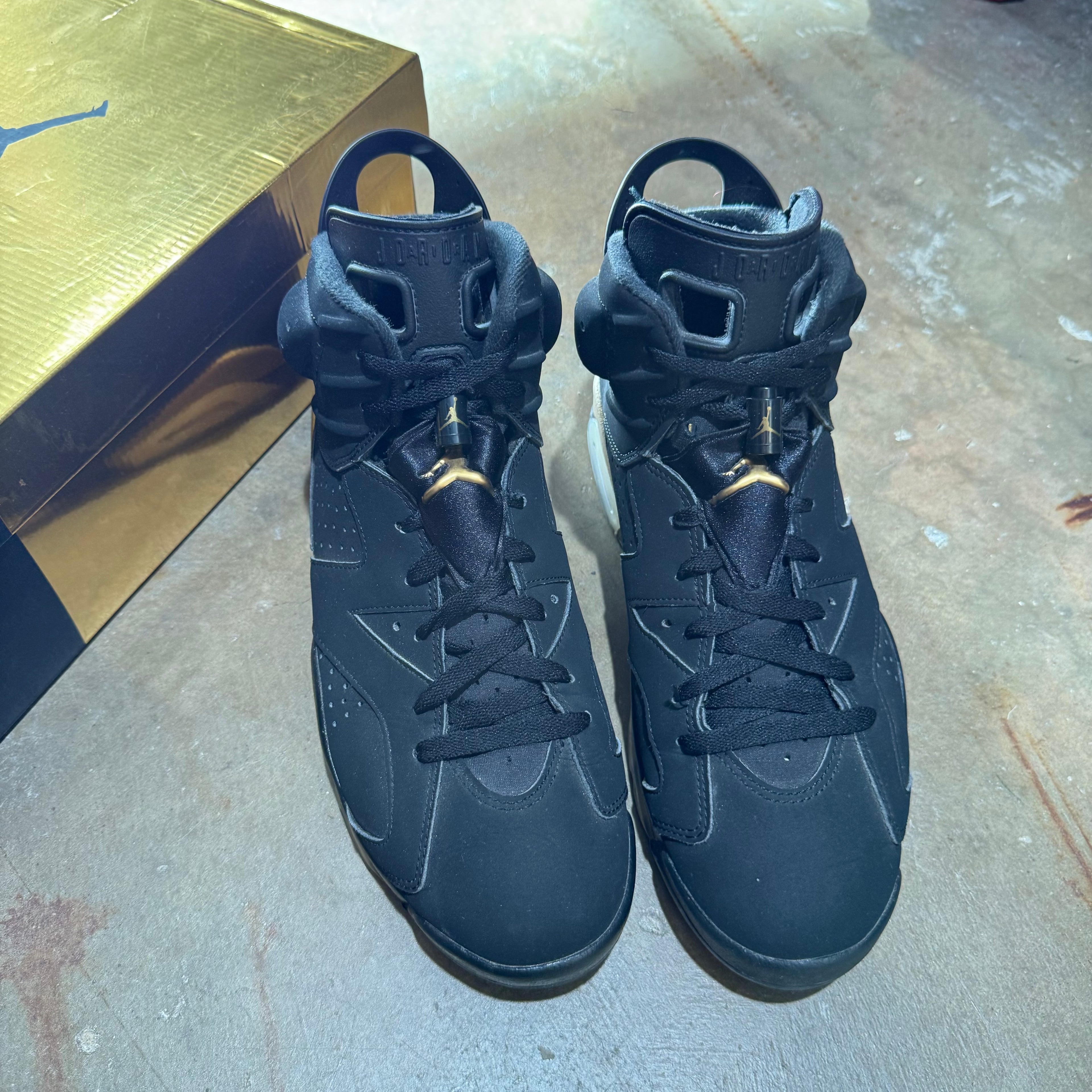 size 11 - Jordan 6 Retro ' DMP 2020 '
