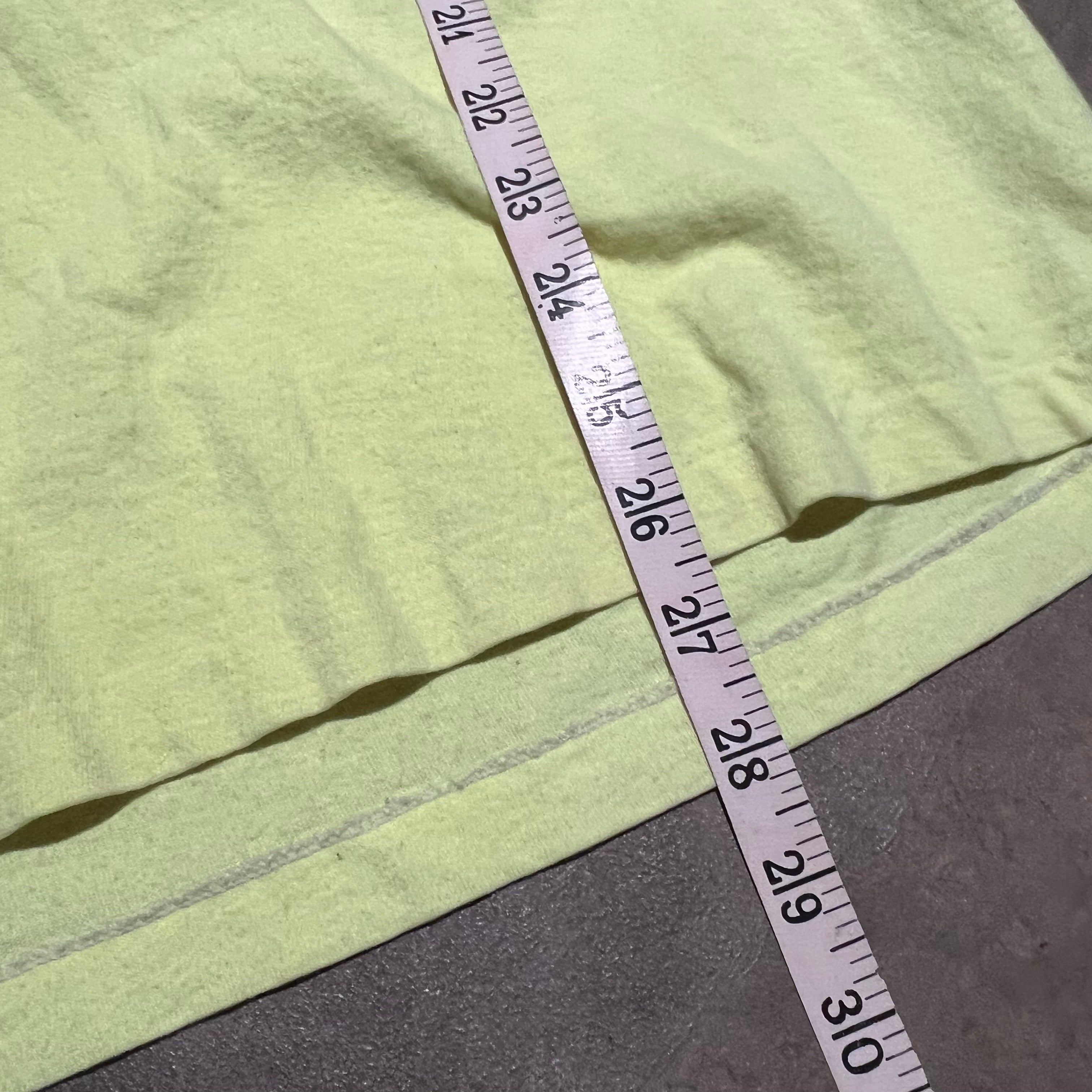 size xl - Vintage ' Vintage Nike Kick some Butt ' tee