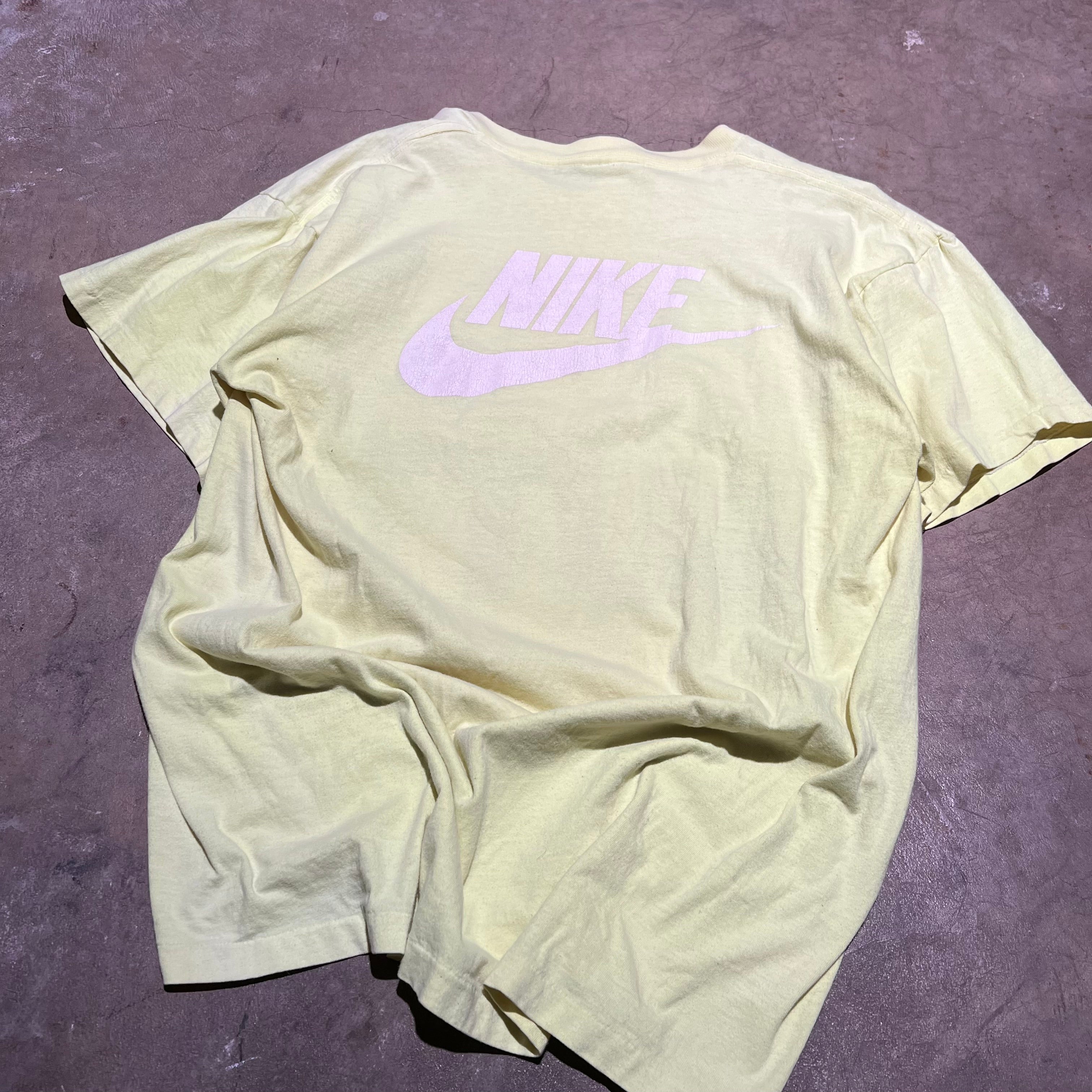 size xl - Vintage ' Vintage Nike Kick some Butt ' tee