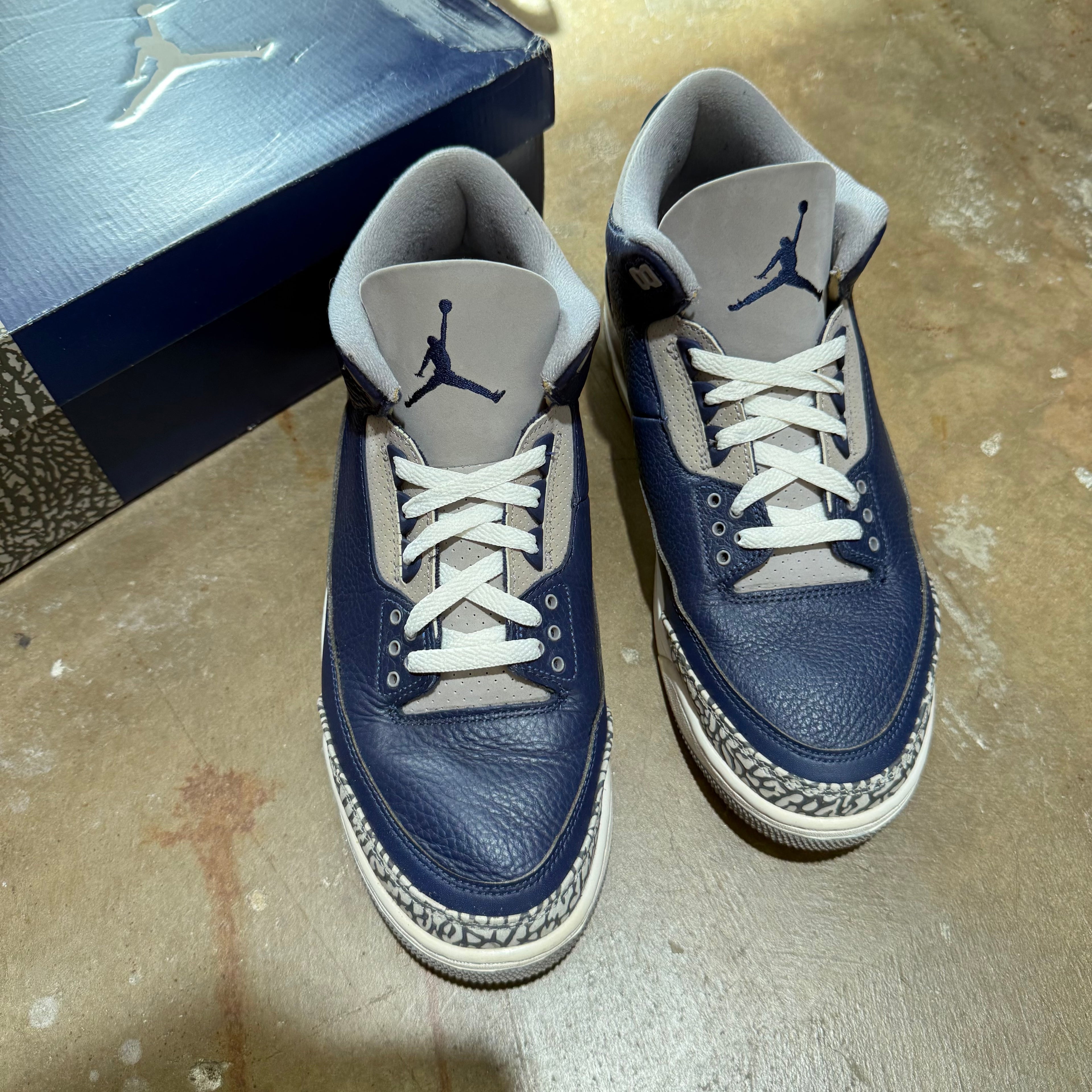 size 11.5 - Jordan 3 Retro ' Georgetown 2021 '