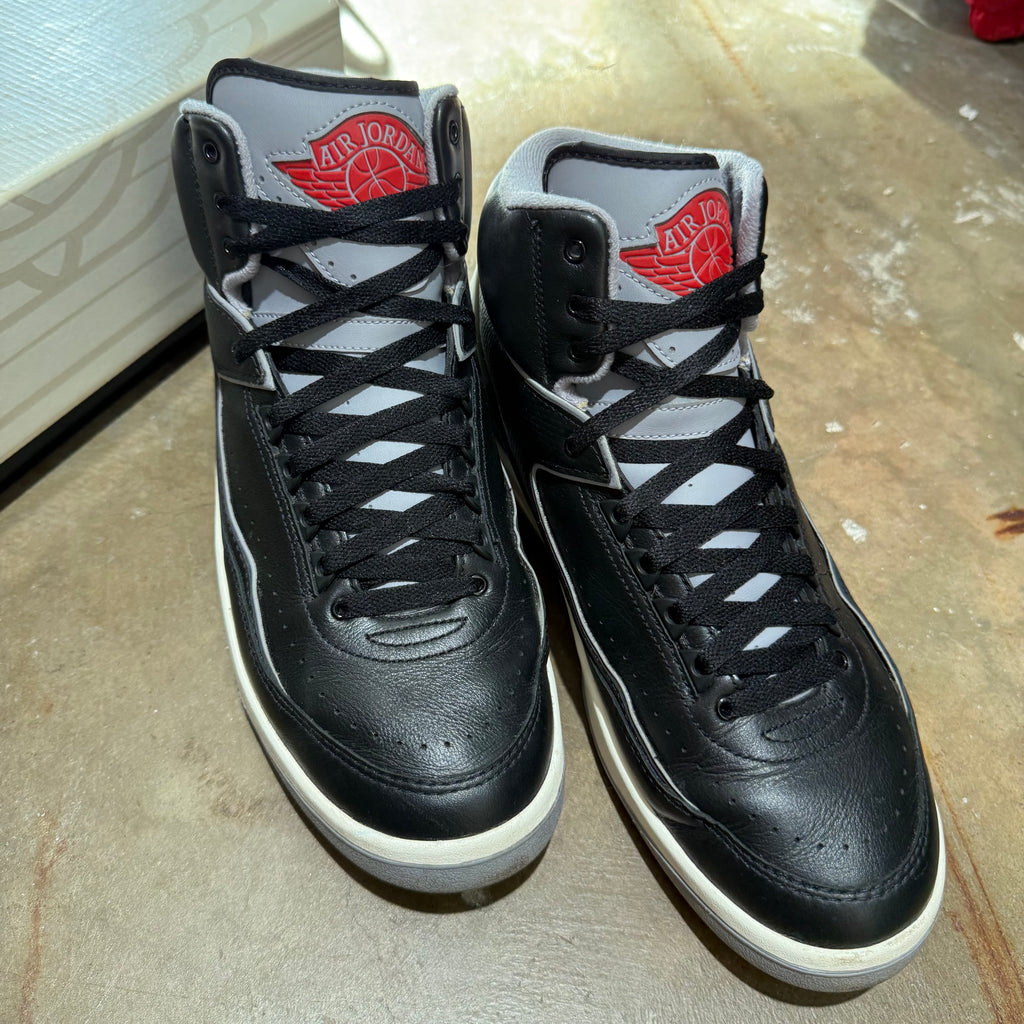size 11 - Jordan 2 Retro ' Black Cement '