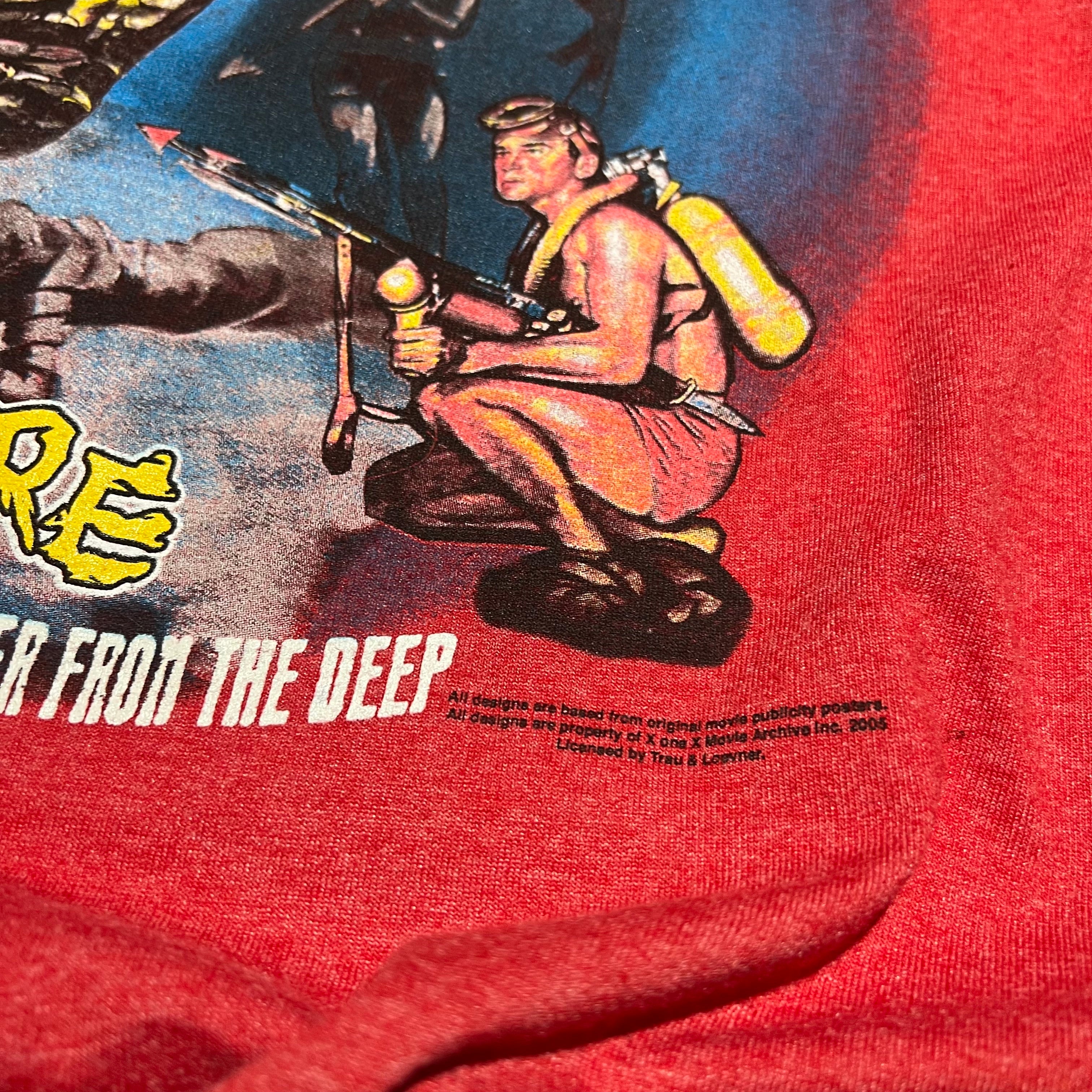 size xl - Vintage ' 2005 Creature From The Black Lagoon Beware ' tee