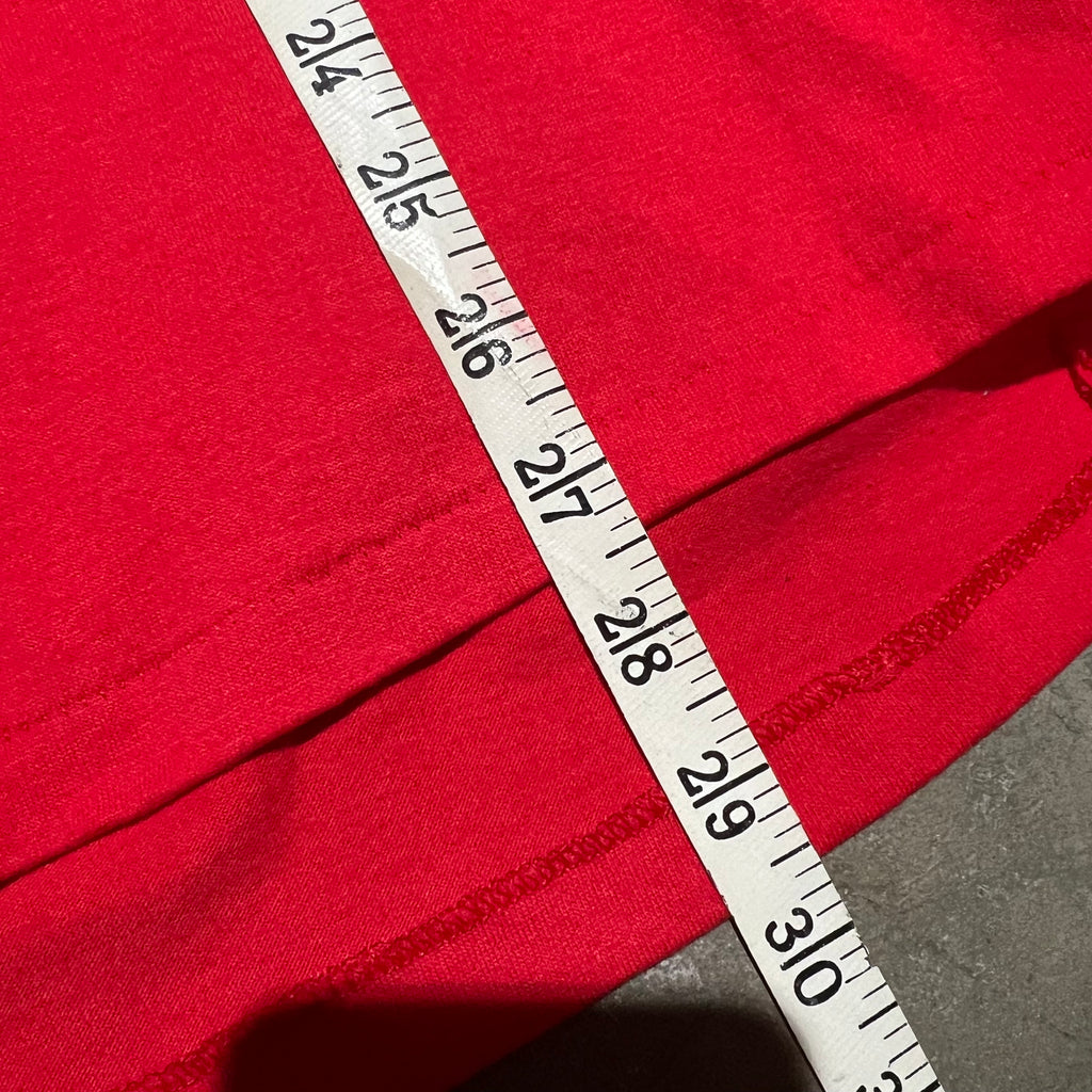 size xl - Vintage ' No Grapes ' tee
