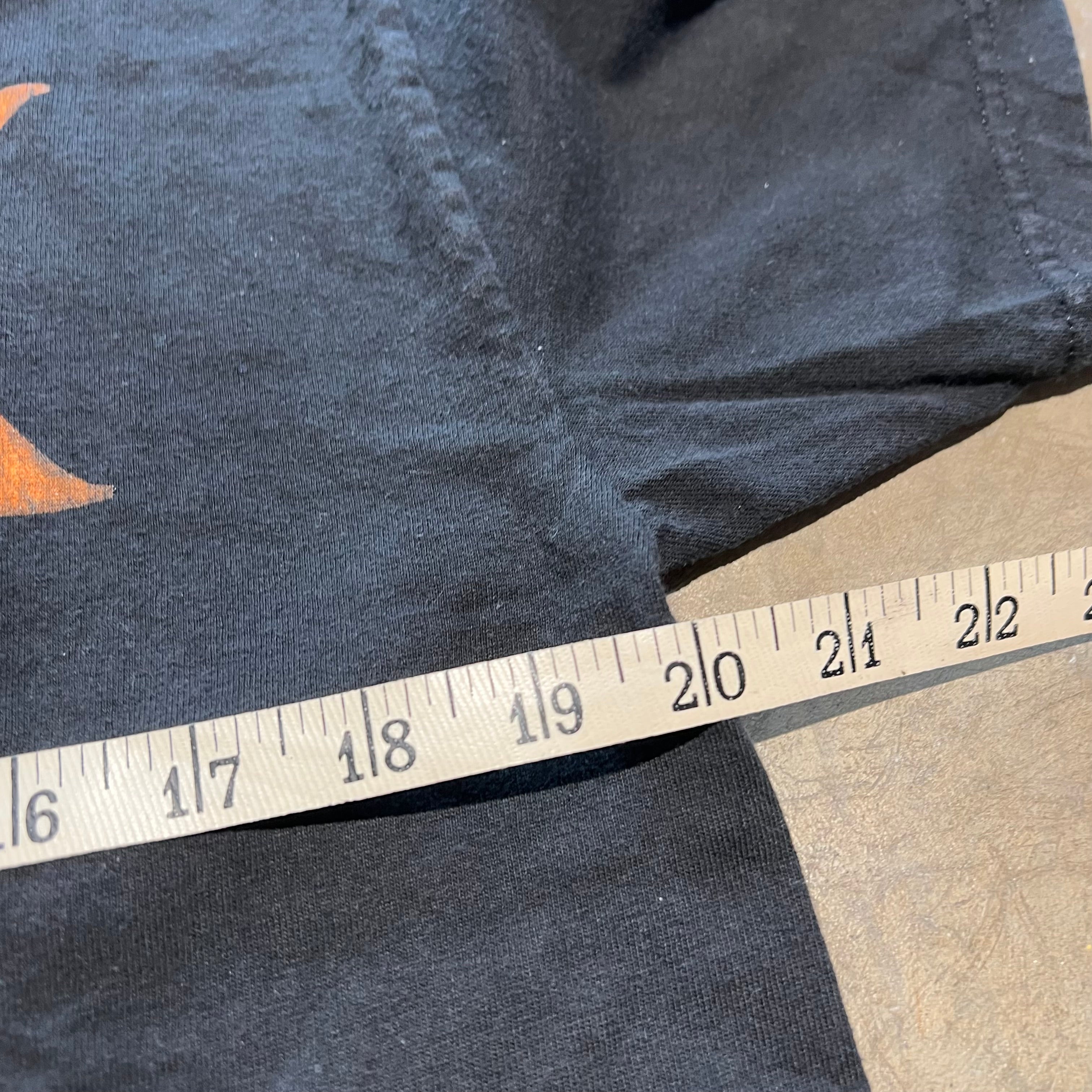 size xl - Vintage ' HBK Wrestling ' tee