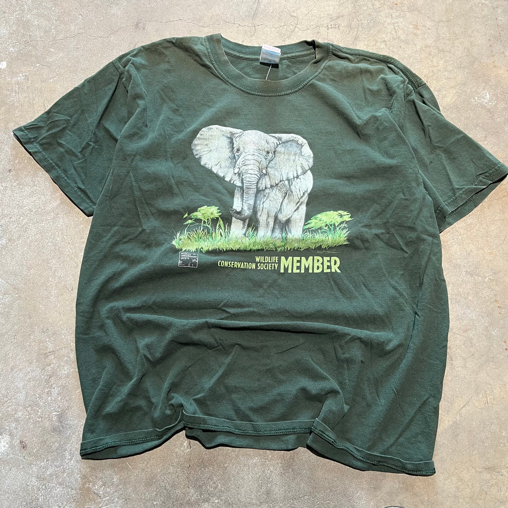 size xl - Vintage ' elephant wildlife ' tee