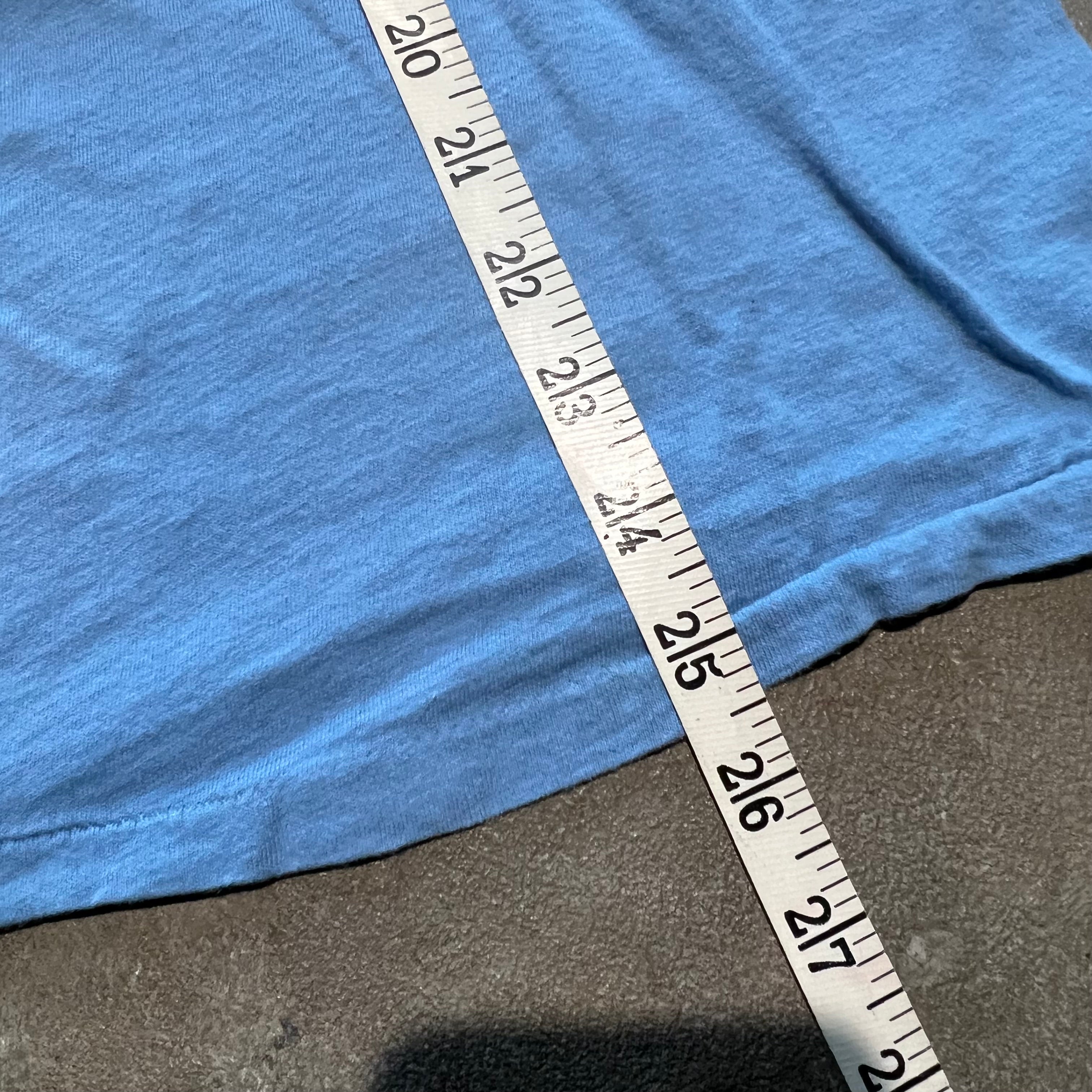 size medium - Vintage ' 1978 Universal Studios ' tee