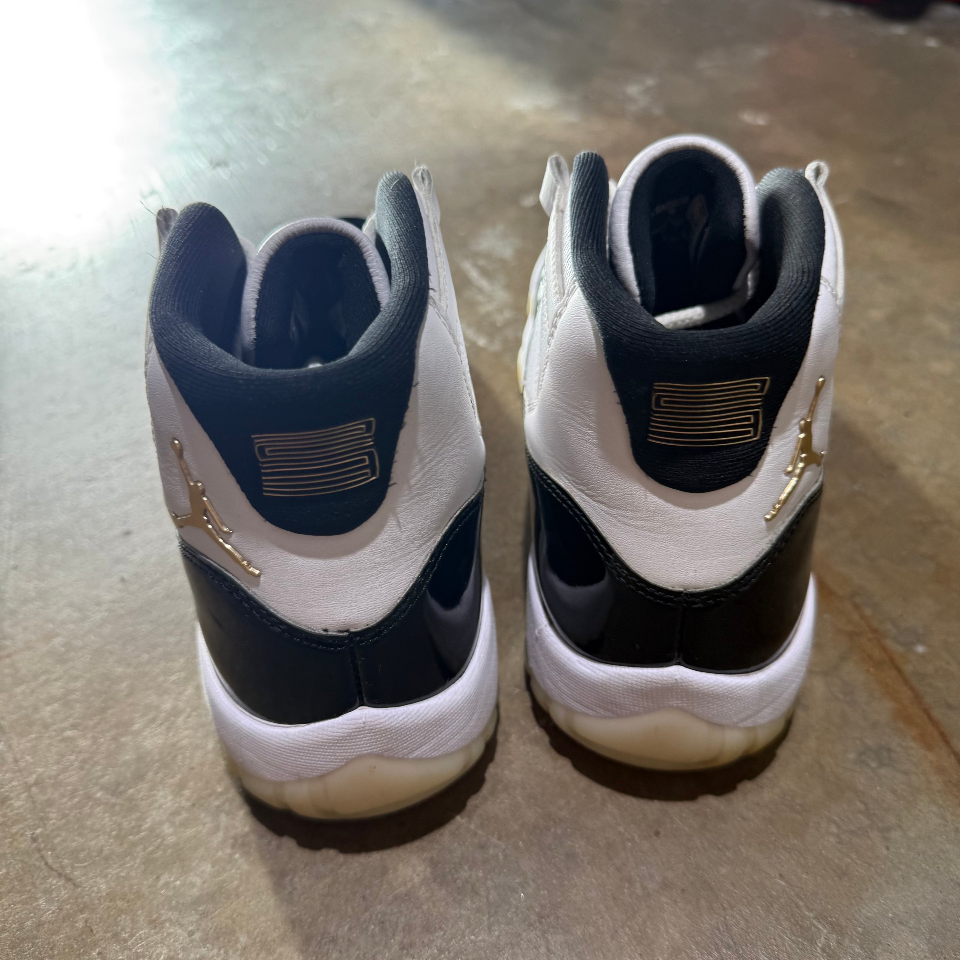 size 8.5 - Jordan 11 Retro ' DMP Gratitude 2023 '