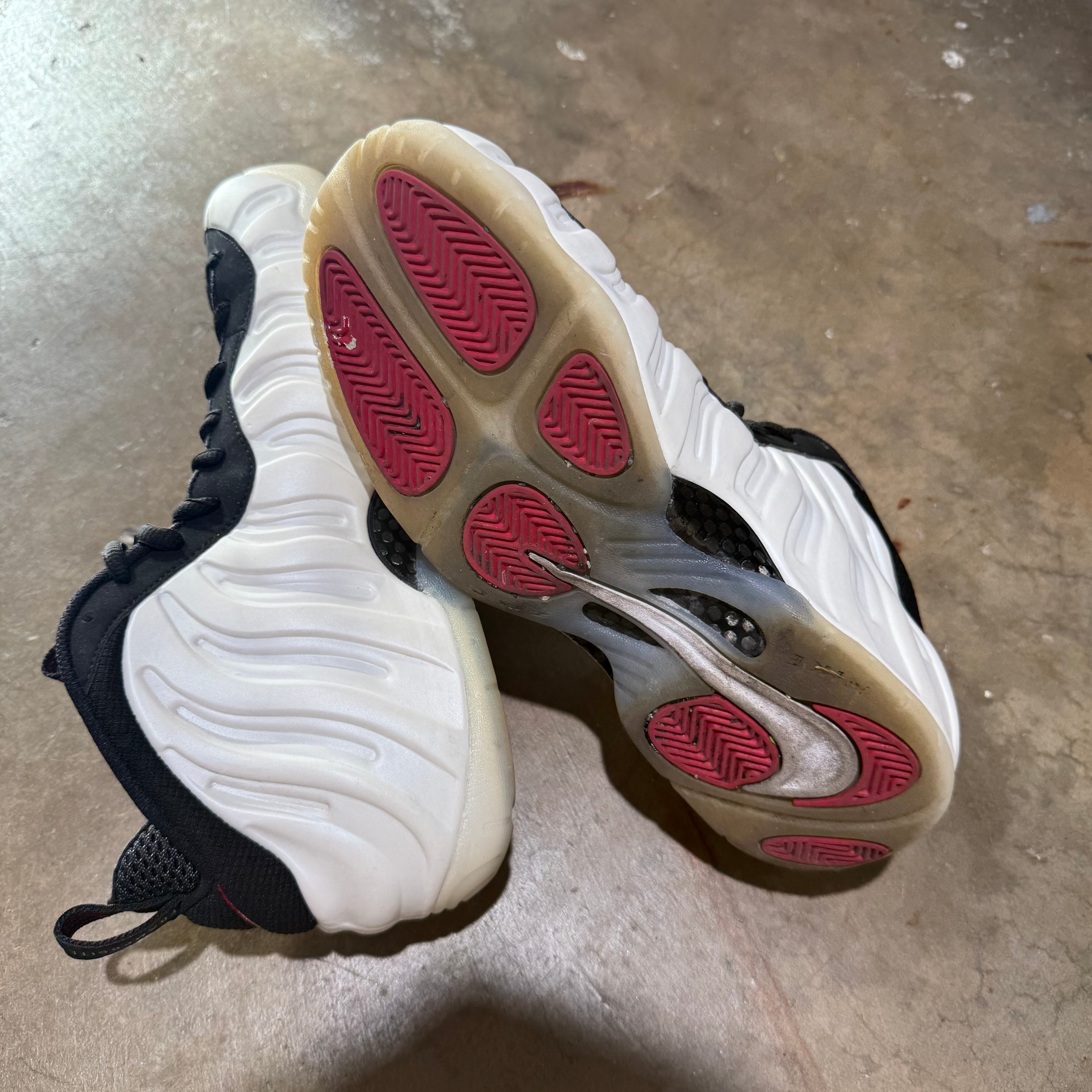 size 11 - Nike Air Foamposite Pro ' Pearl 2025 '