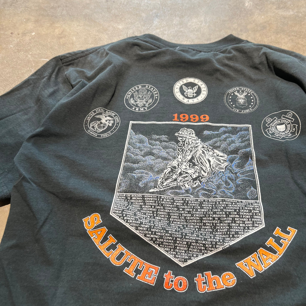 size large - Vintage ' Rolling thunder ride to the wall ' tee