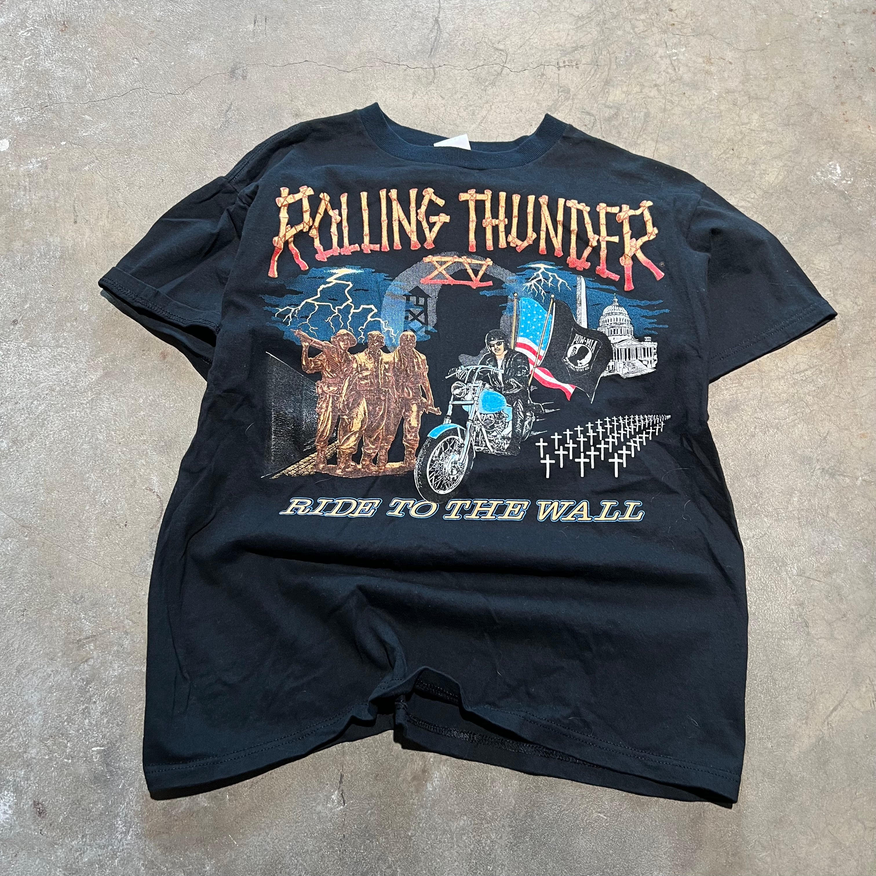 size medium - Vintage ' Rolling Thunder Ride to The wall ' tee