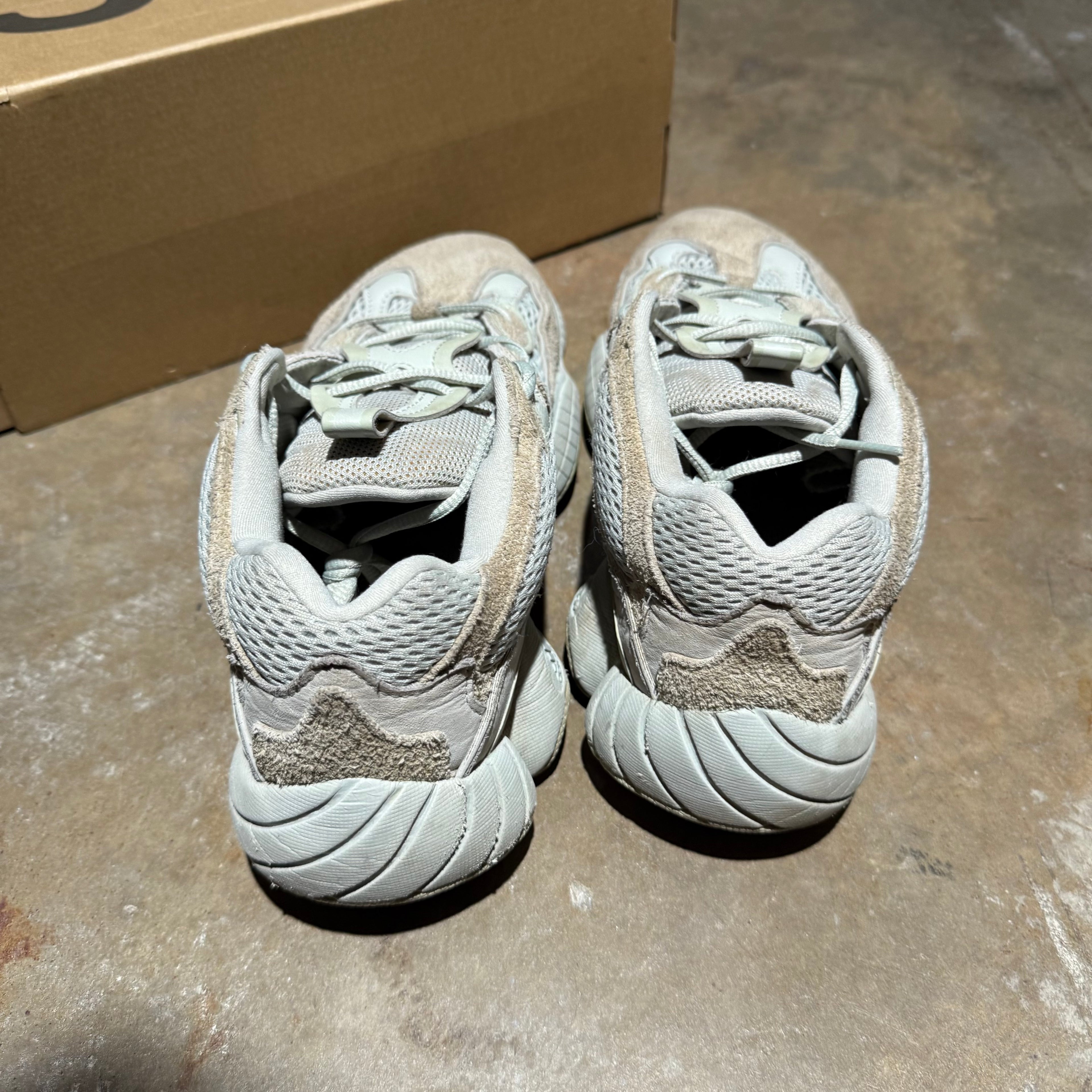 size 10 - Yeezy 500 ' Salt '