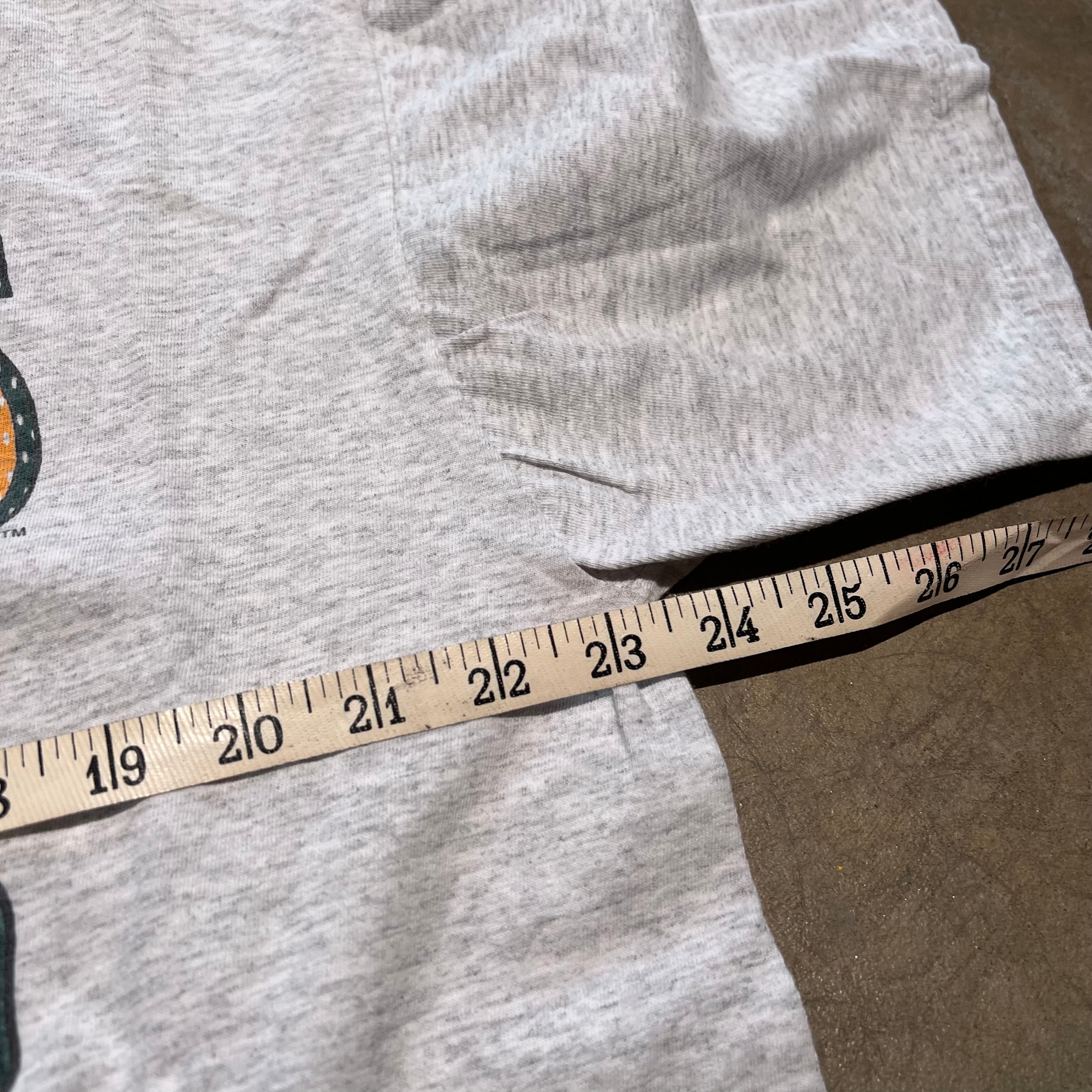size large - V ' 1996 Brett Favre Green Bay Packers football ' tee