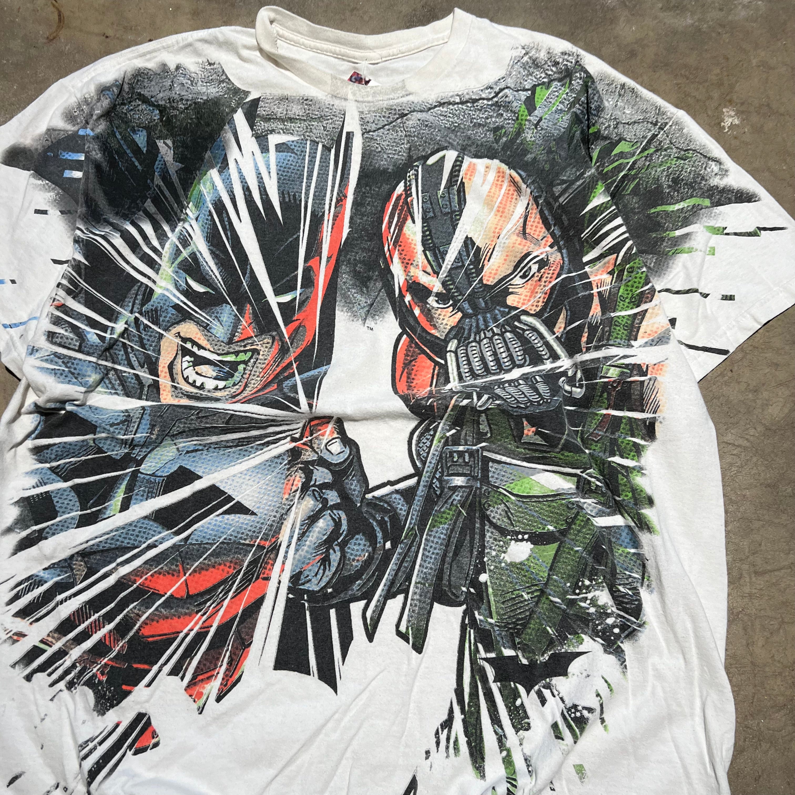 size large - Vintage ' bane and Batman ' tee