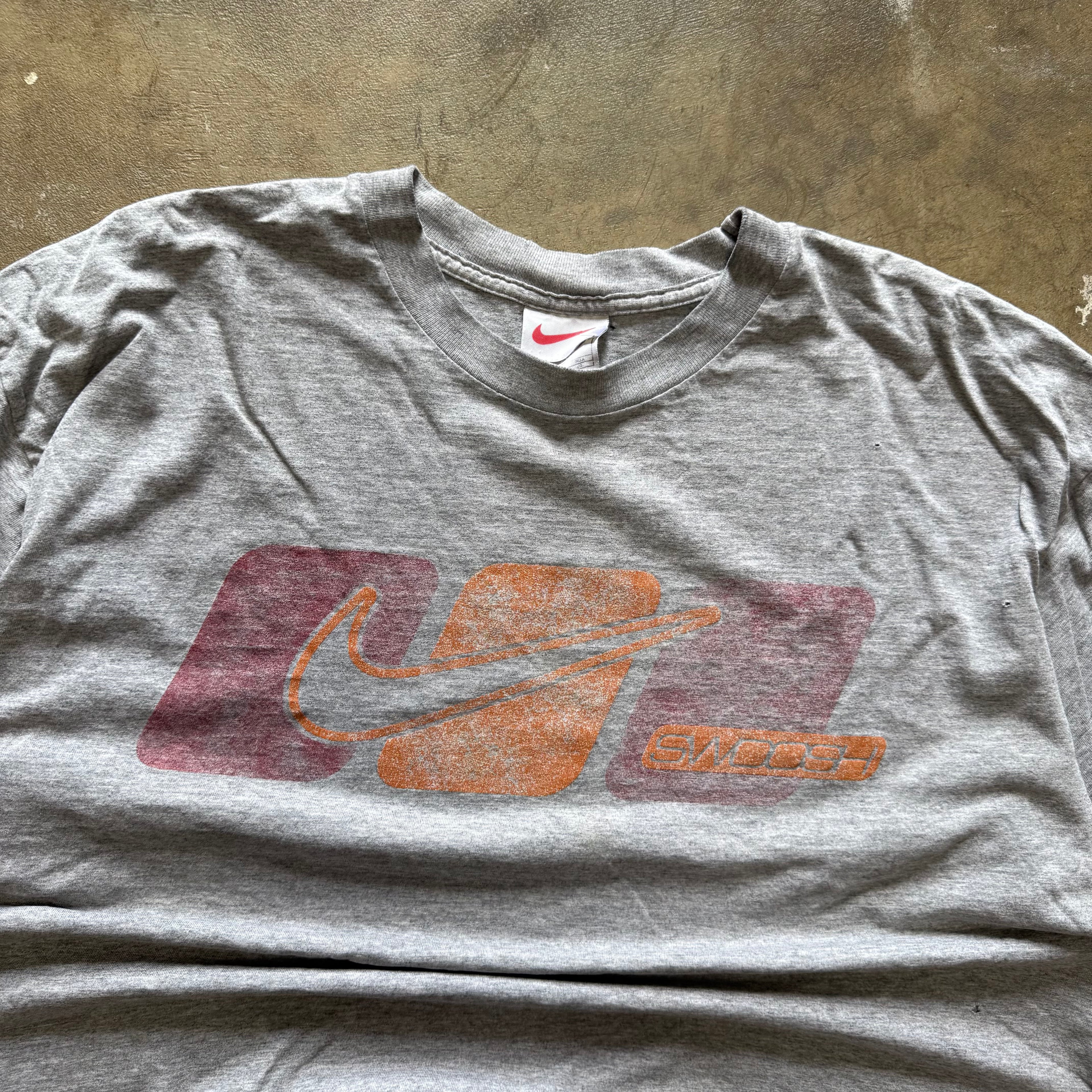 size xl ' nike middle swoosh ' tee