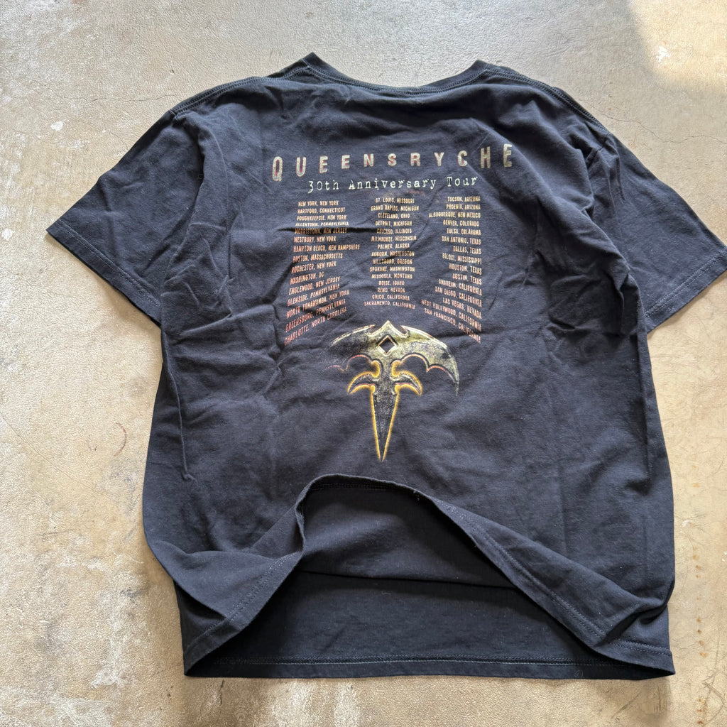 size - xl vintage ' queensryche 30th anniversary tour ' band tee