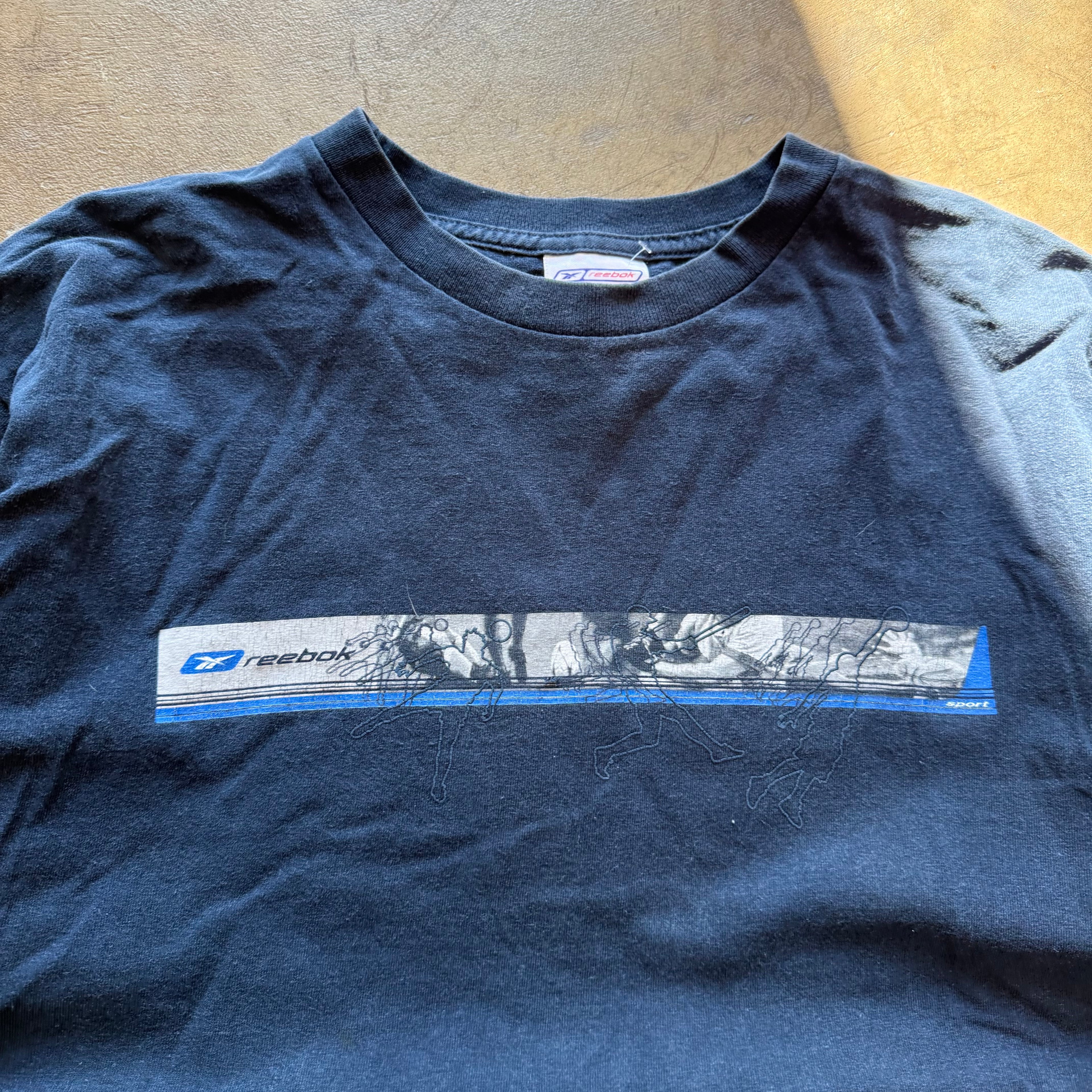size large - Vintage ' Reebok Sports ' tee