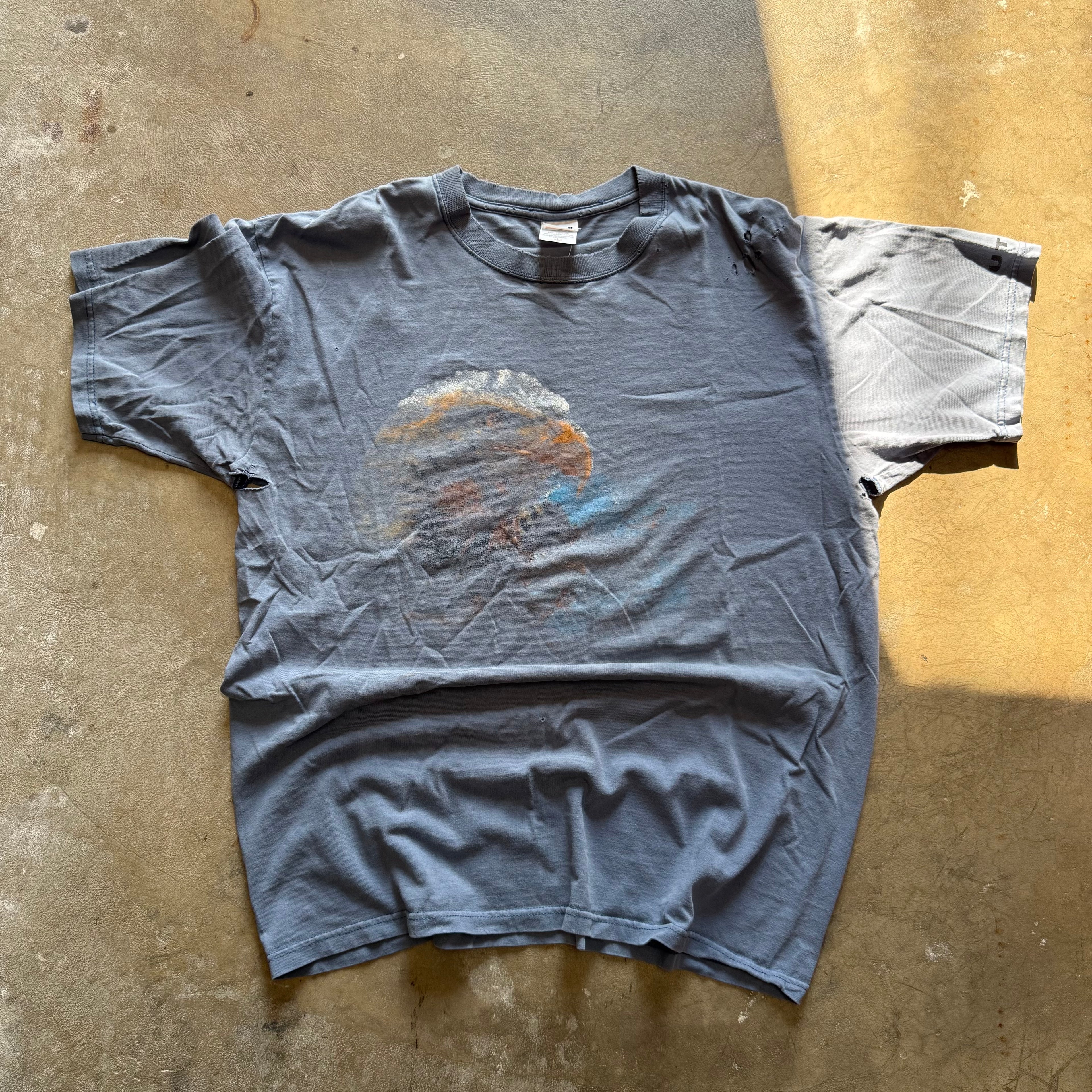 size large - vintage ' distressed eagle ' tee