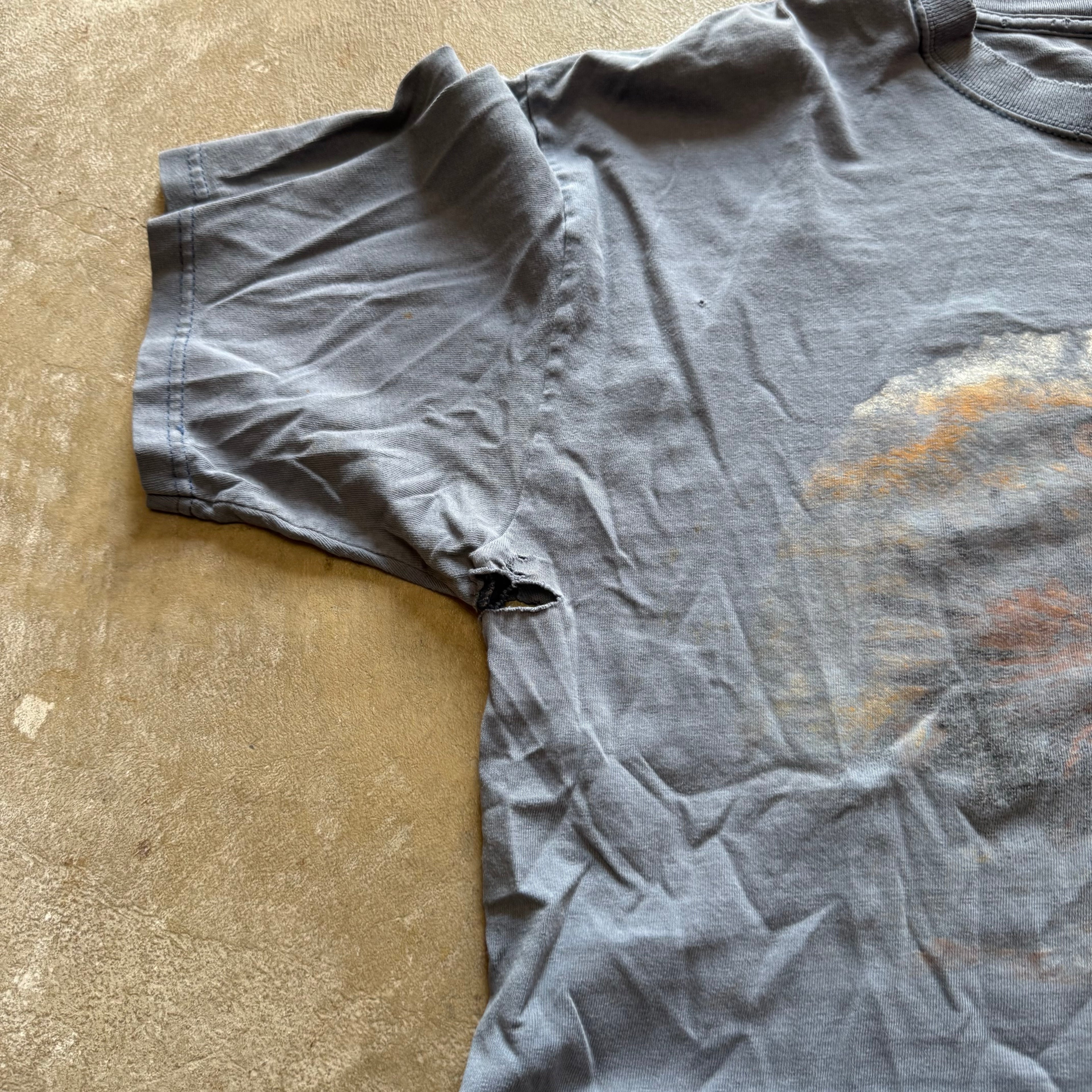 size large - vintage ' distressed eagle ' tee