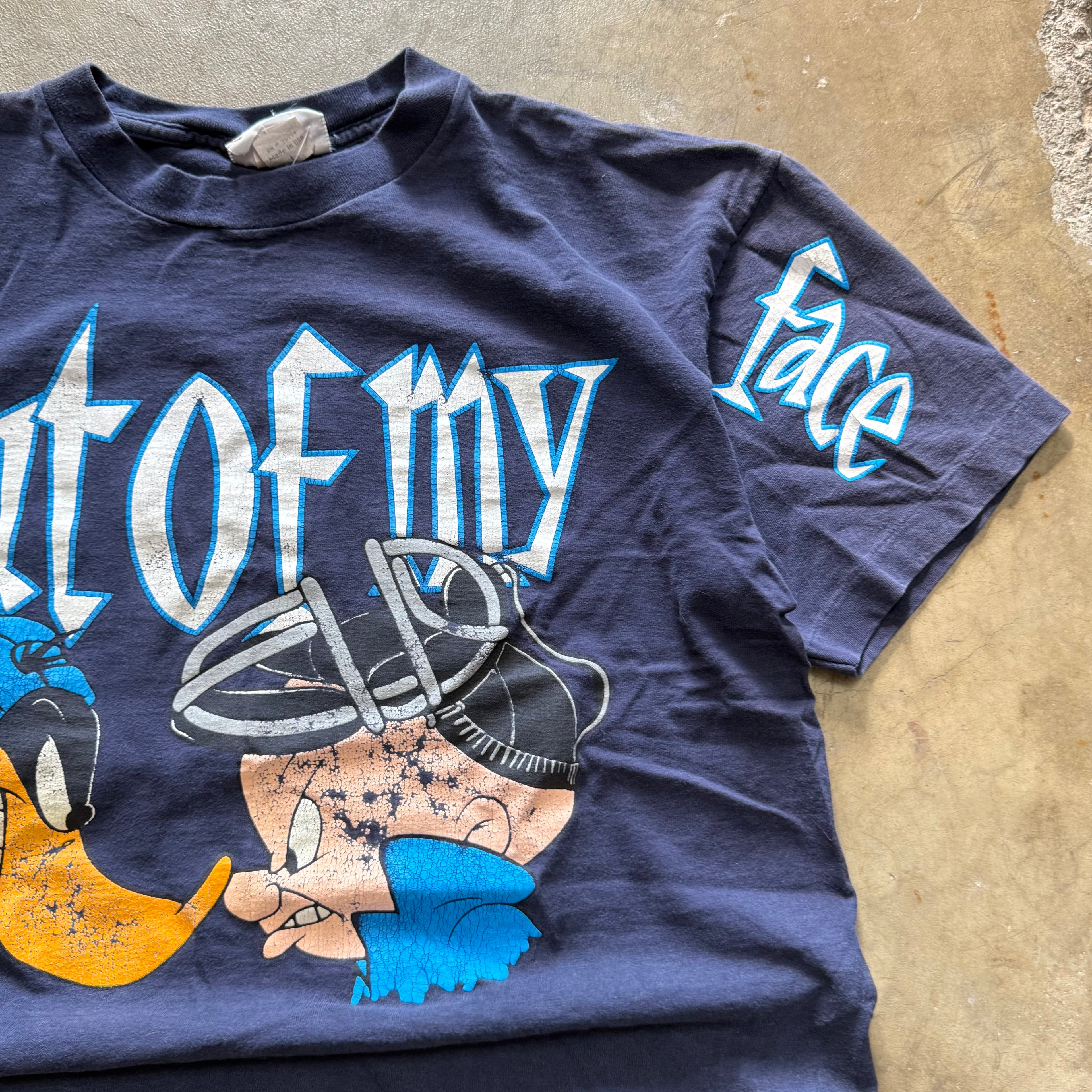 size large - Vintage Looney Tunes Get Outa My face tee