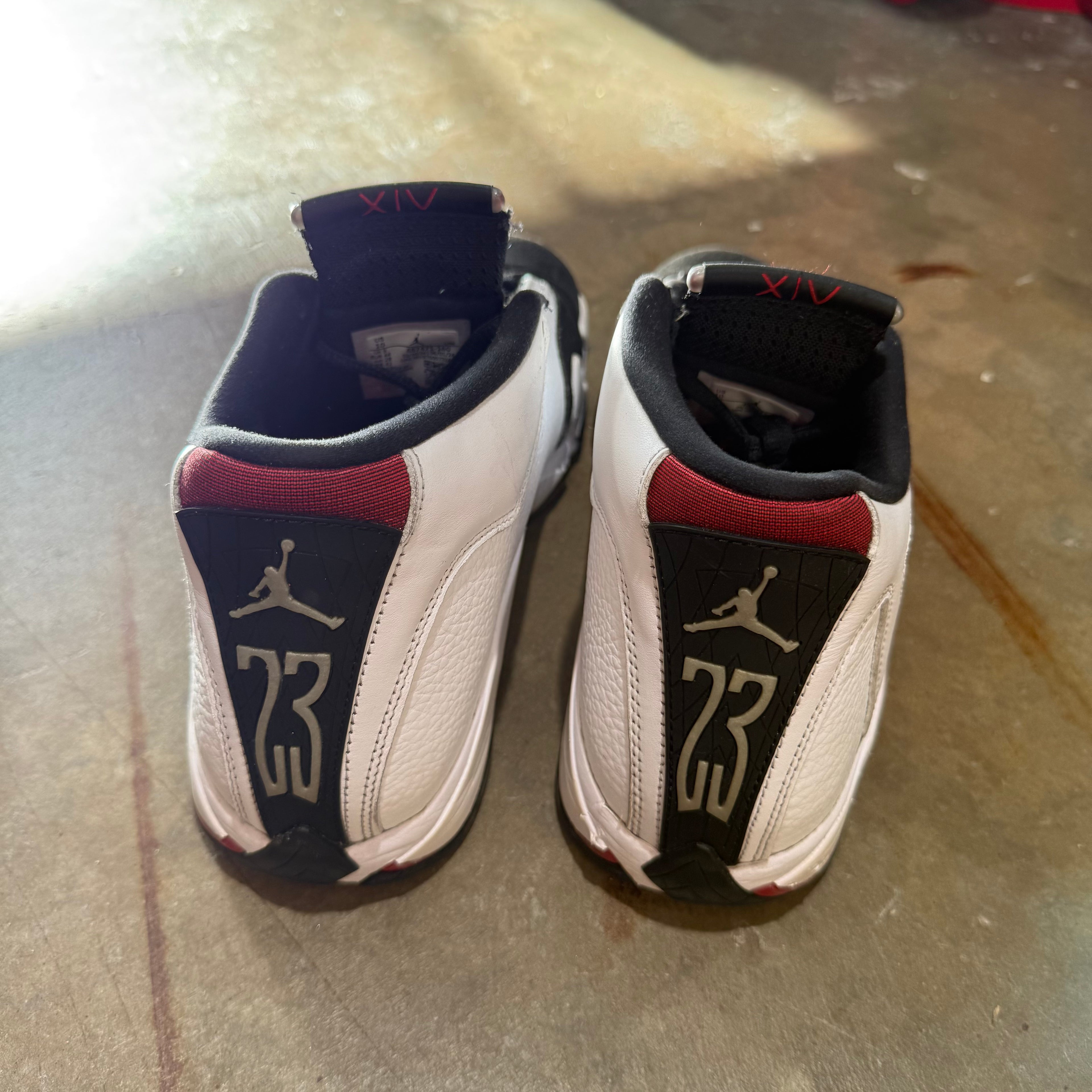size 10 - Jordan 14 Retro ' Black Toe 2024 '