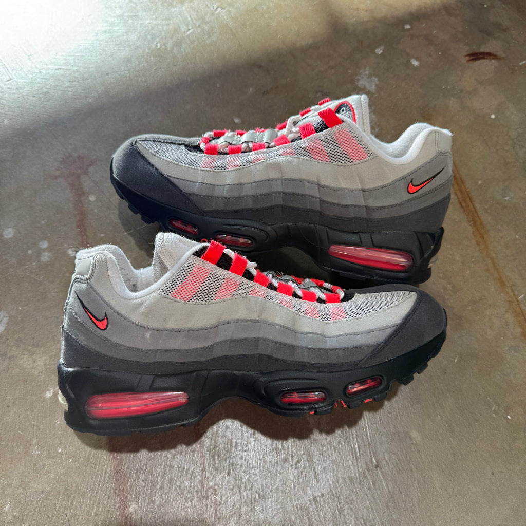 size 10 - Air Max 95 OG ' Big Bubble Solar Red 2.0 2025 '