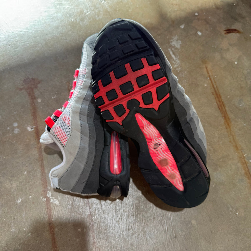 size 10 - Air Max 95 OG ' Big Bubble Solar Red 2.0 2025 '