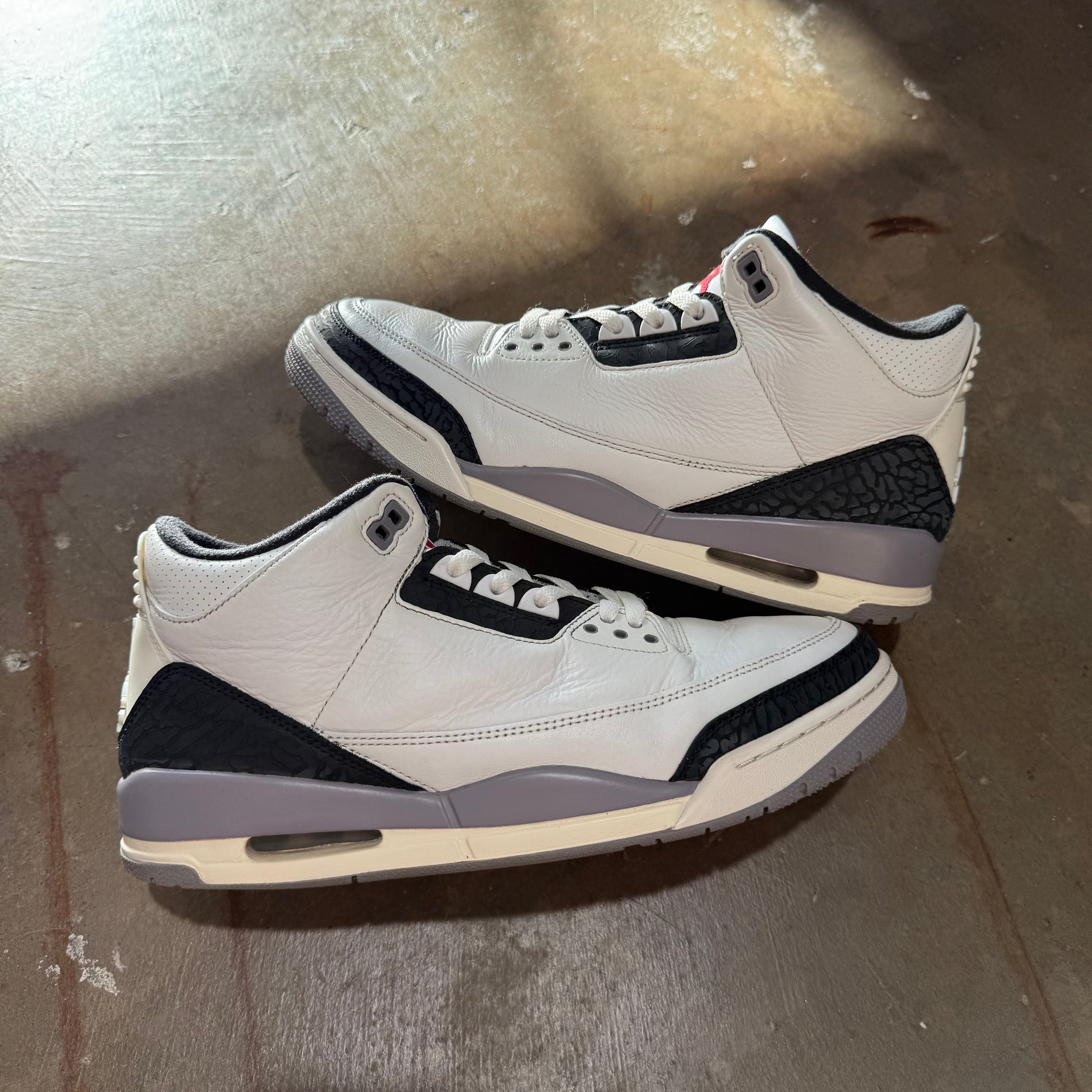 size 11 - Jordan 3 Retro ' Cement Grey '