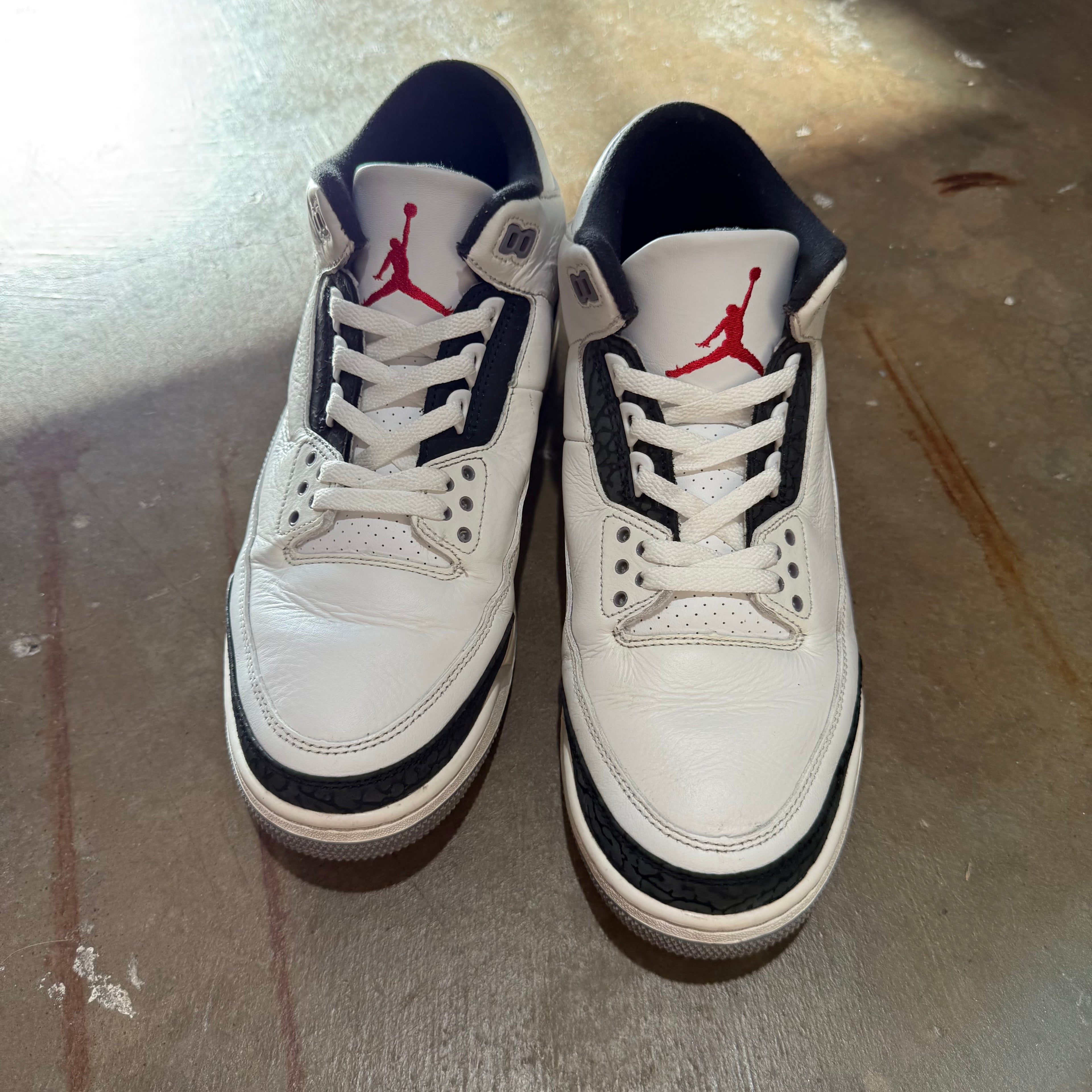 size 11 - Jordan 3 Retro ' Cement Grey '