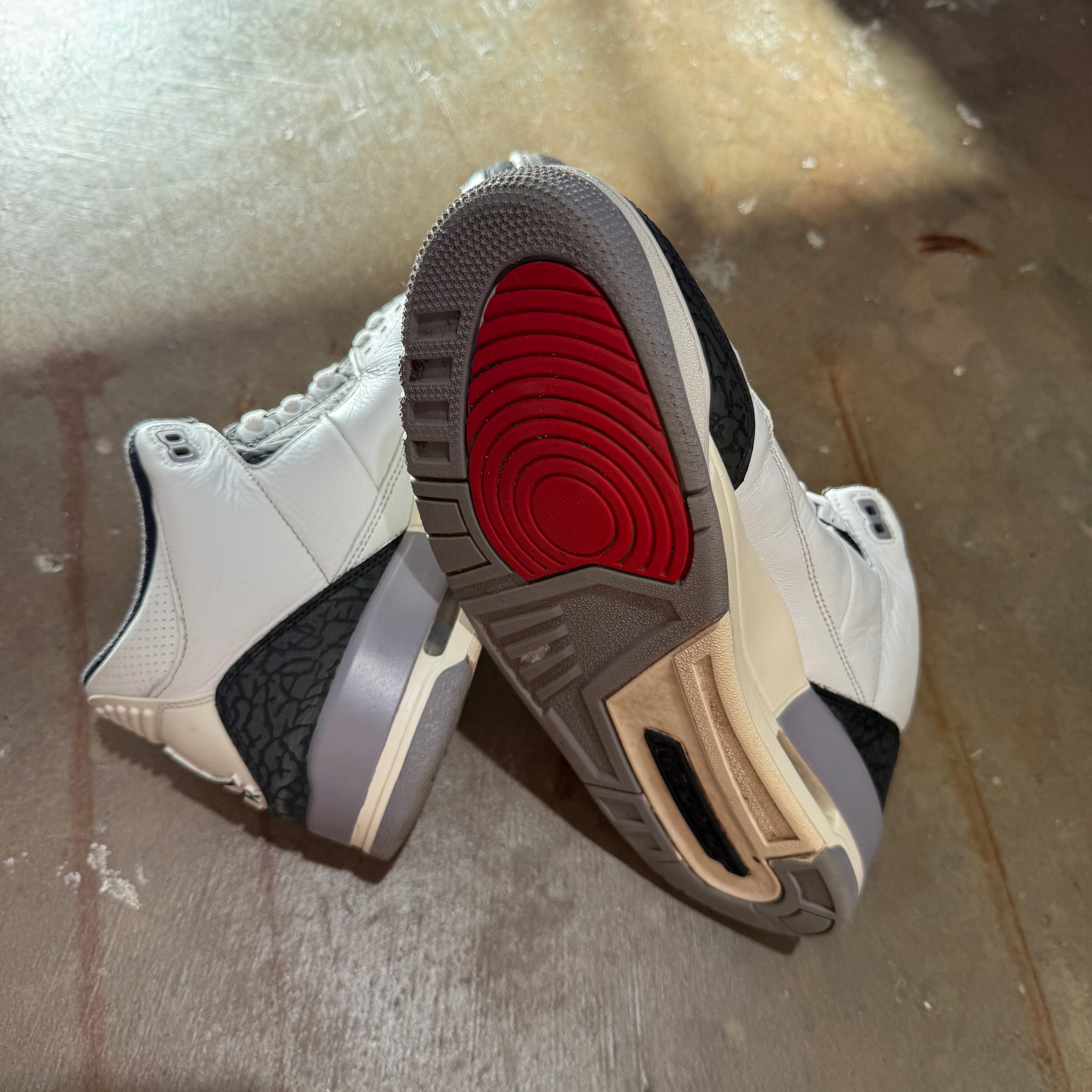 size 11 - Jordan 3 Retro ' Cement Grey '