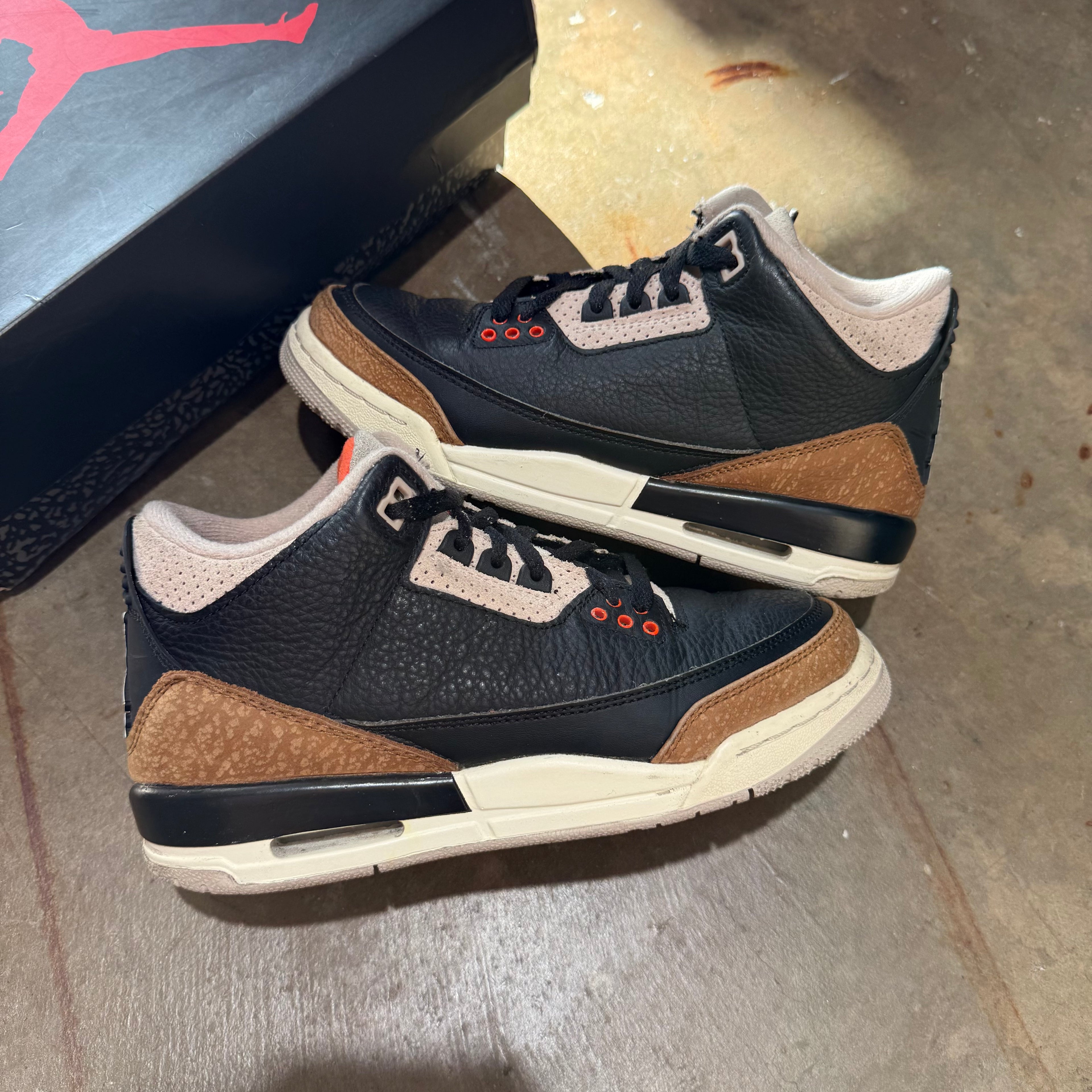size 5.5y - Jordan 3 Retro ' Desert Elephant '